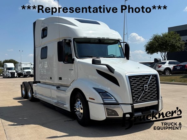 2024 Volvo - image 2