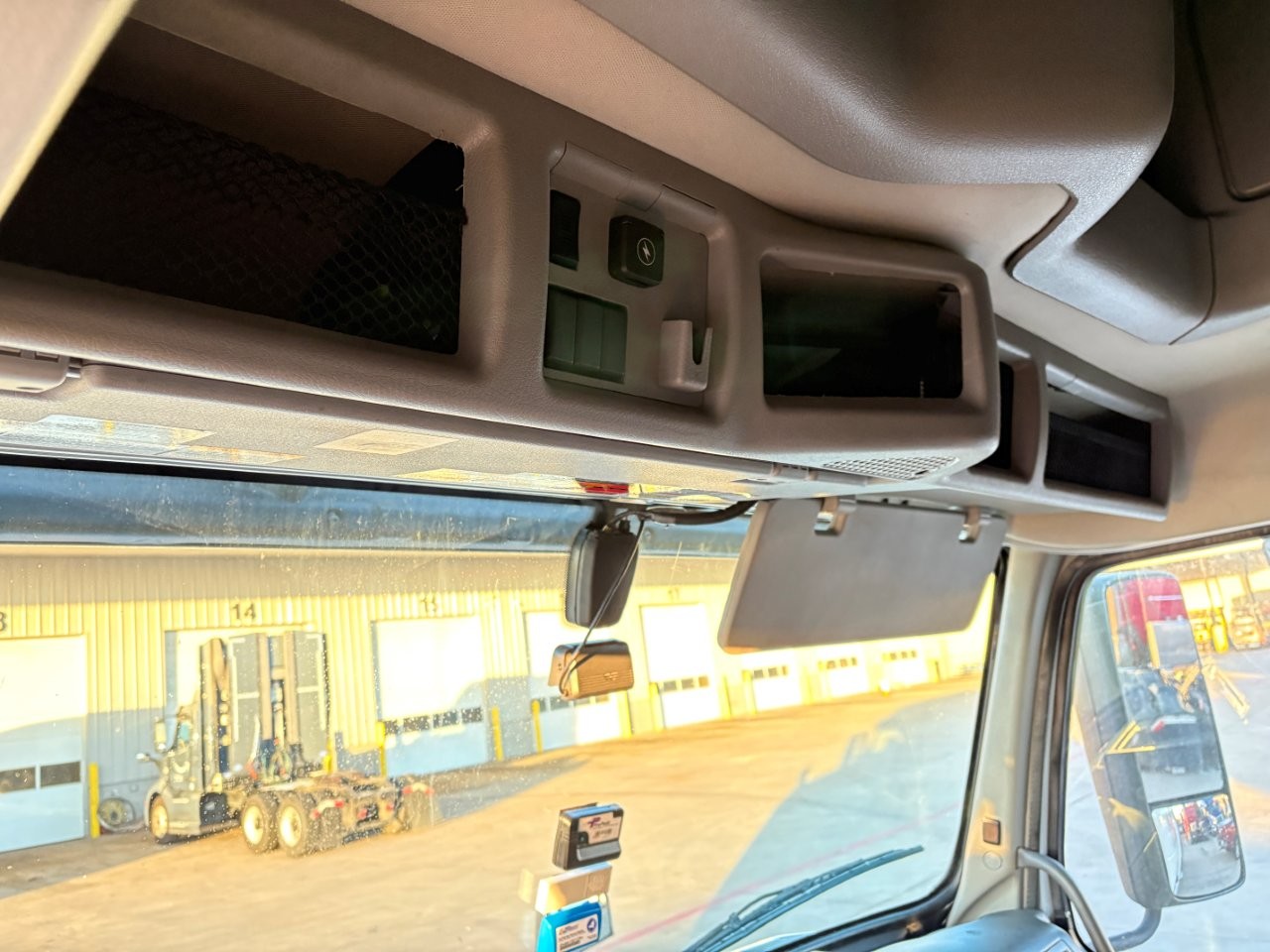 2023 Volvo - image 16