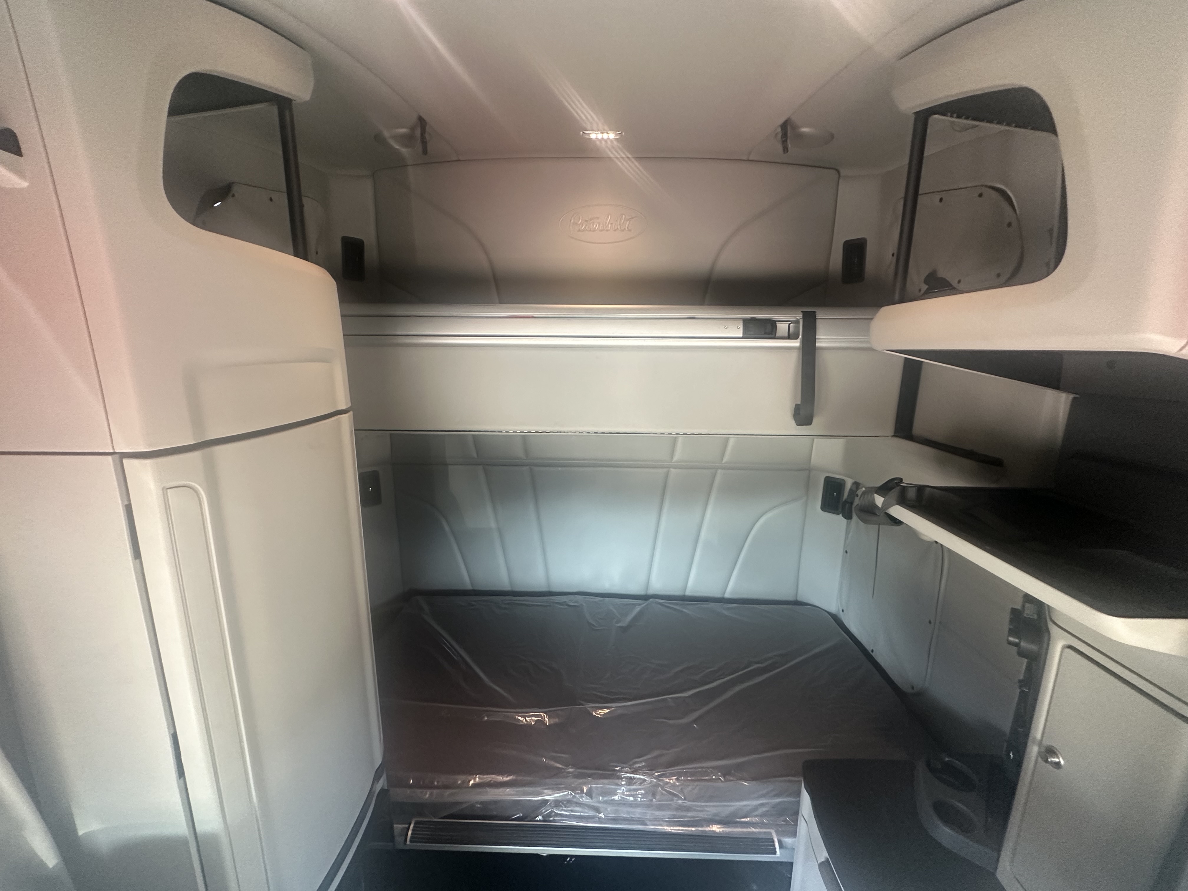 2023 Peterbilt 579 - image 24