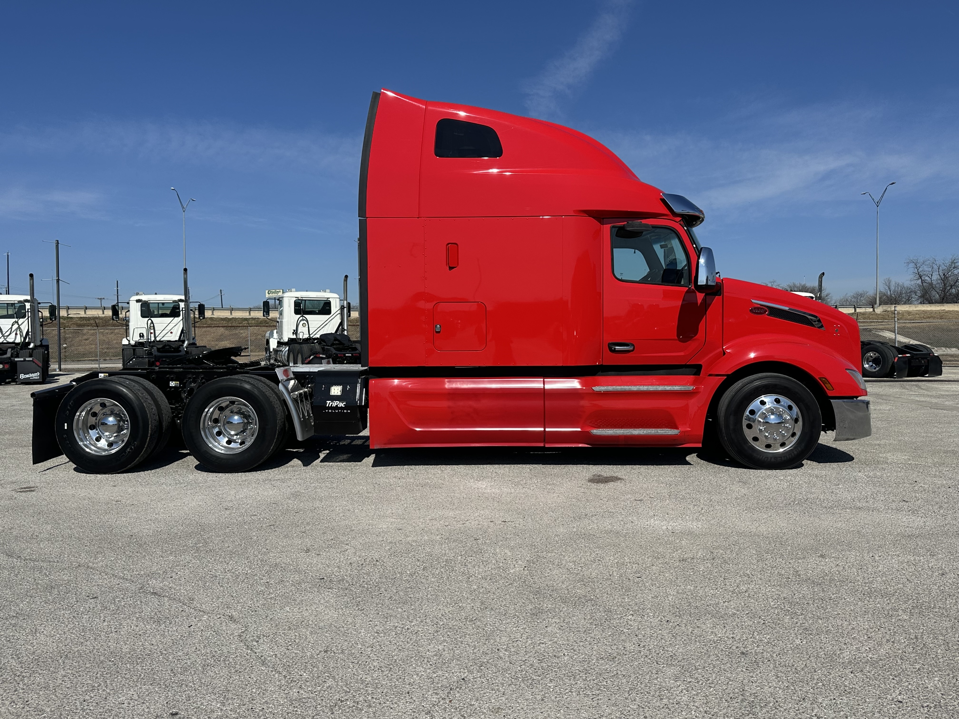 2023 Peterbilt 579 - image 7