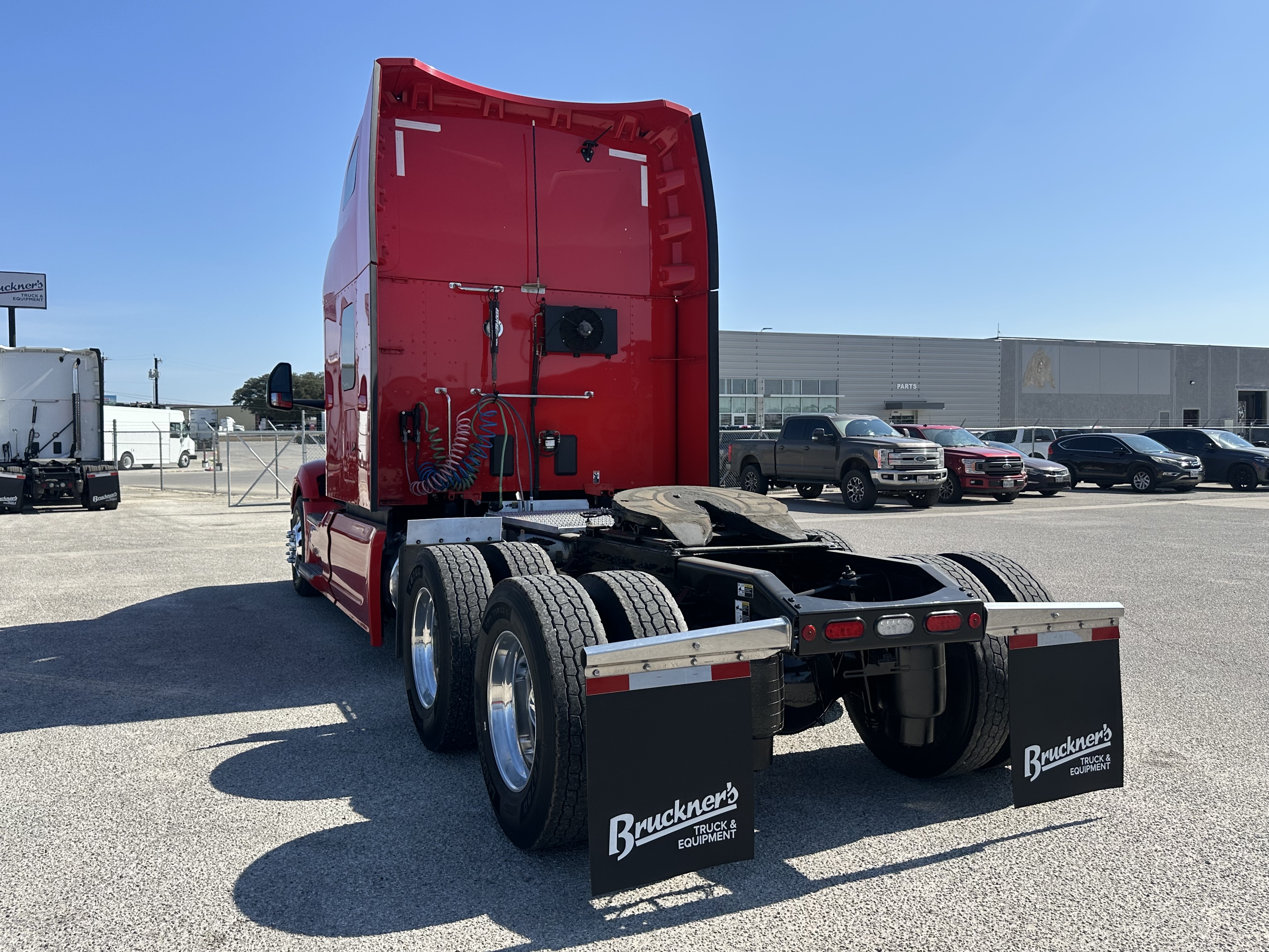 2023 Peterbilt 579 - image 5