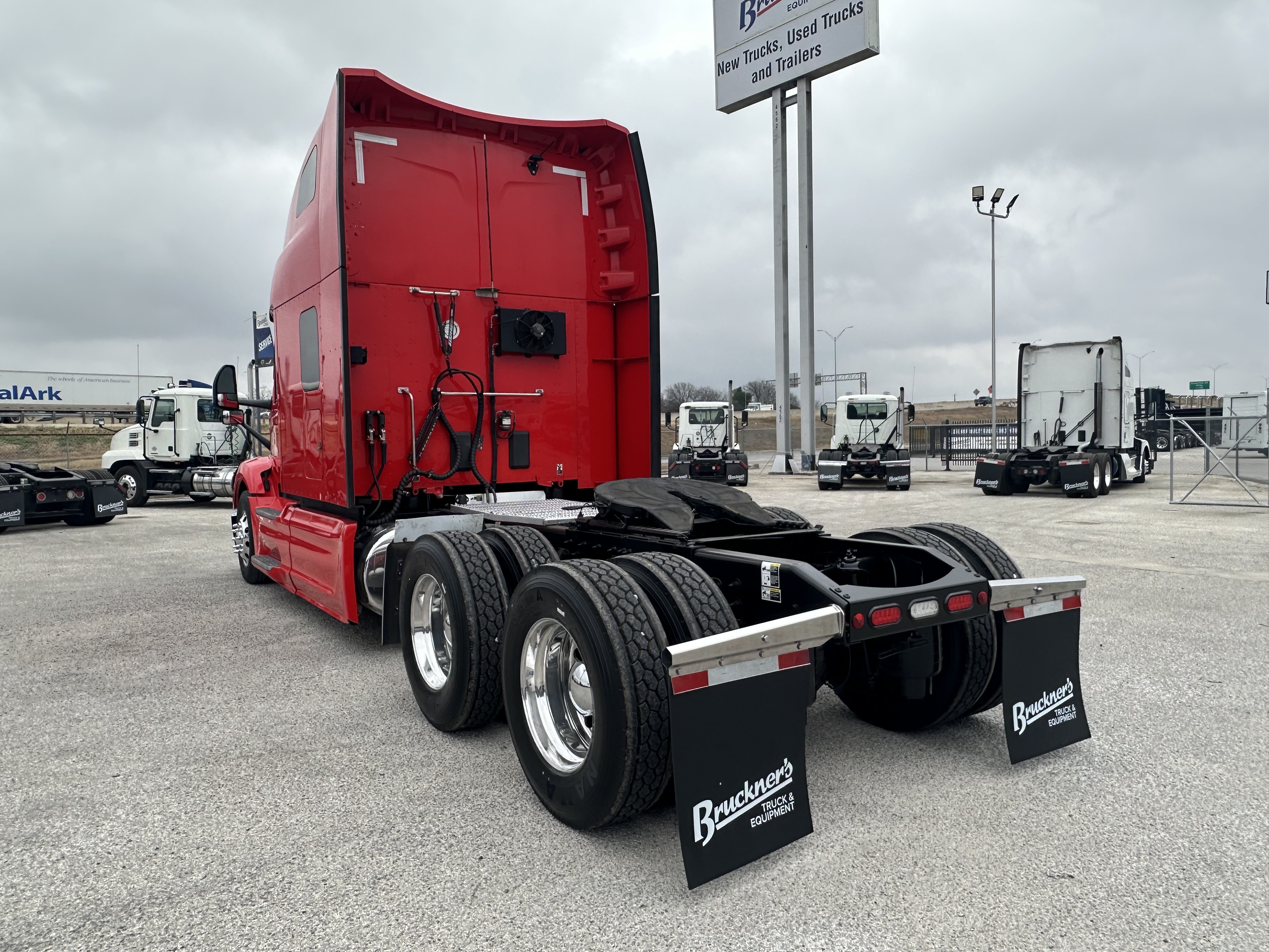 2023 Peterbilt 579 - image 6