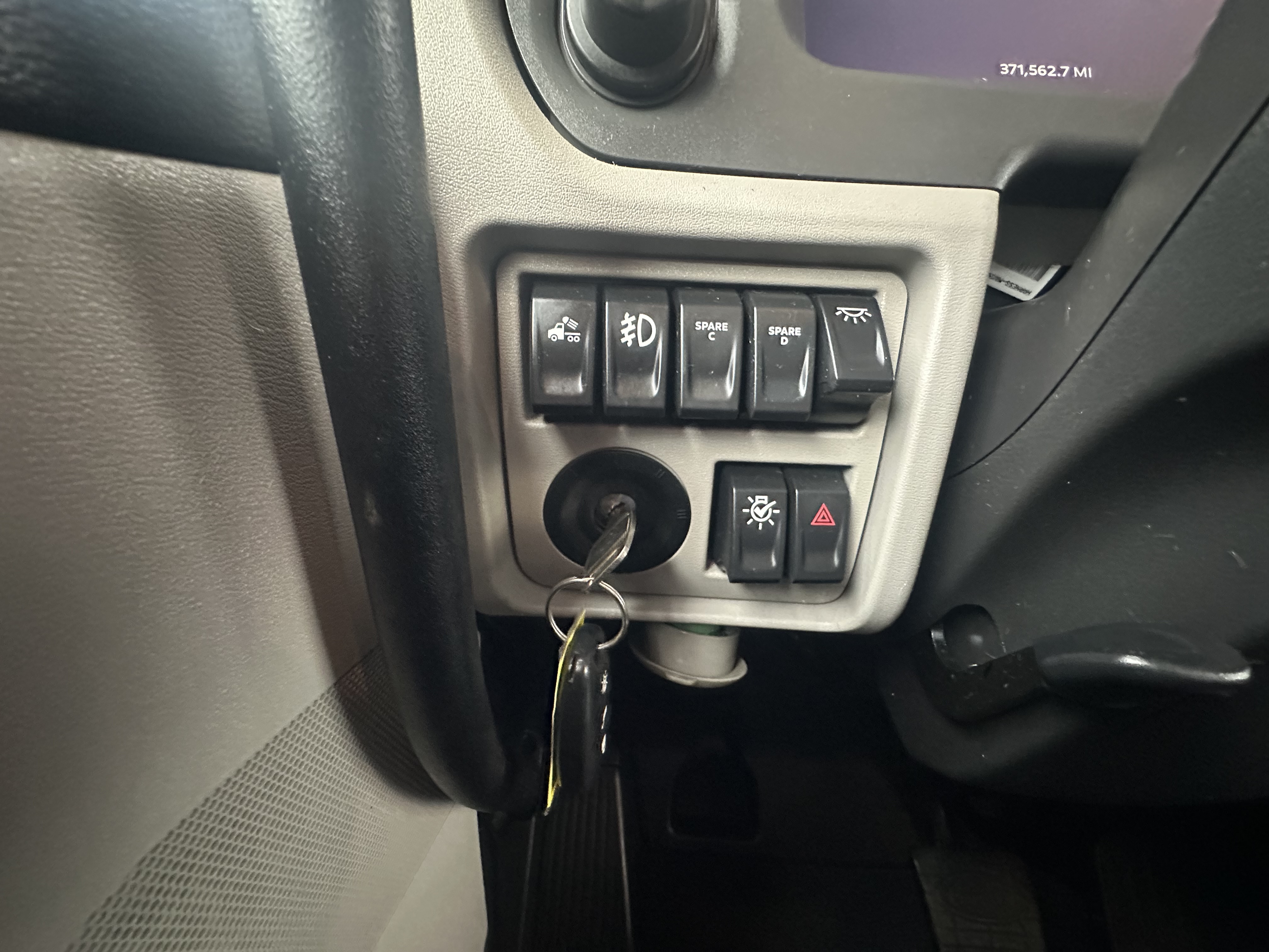 2023 Peterbilt 579 - image 17