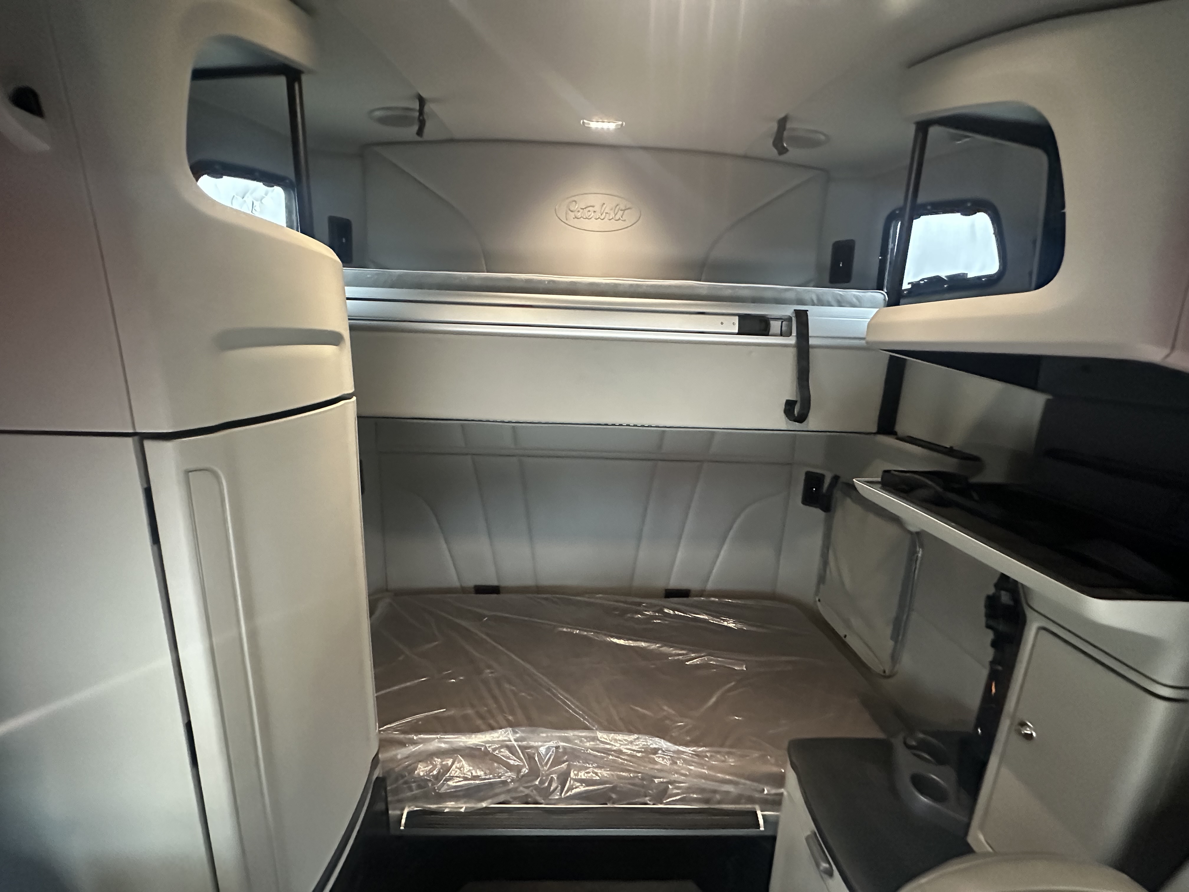 2023 Peterbilt 579 - image 21