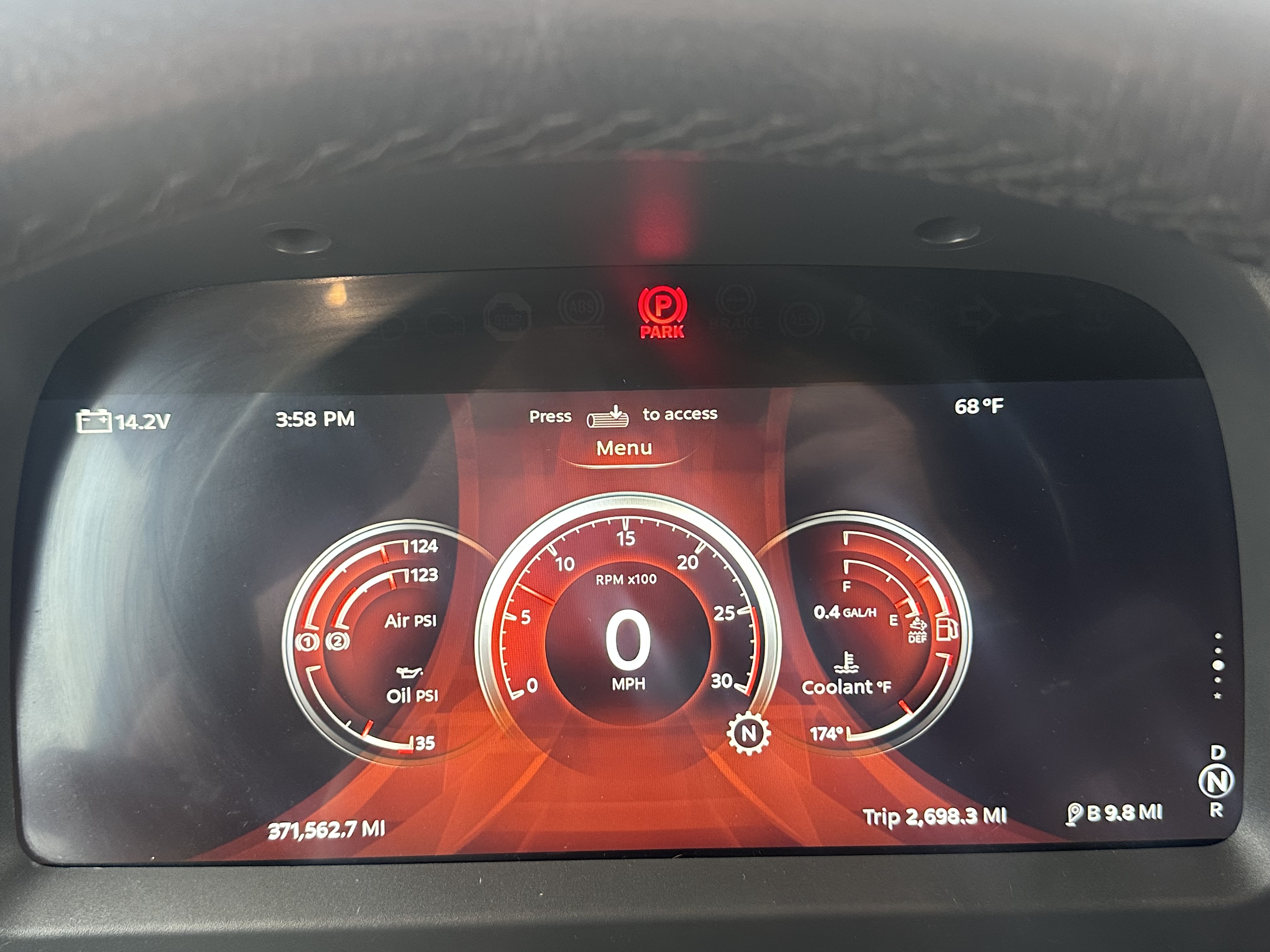 2023 Peterbilt 579 - image 10