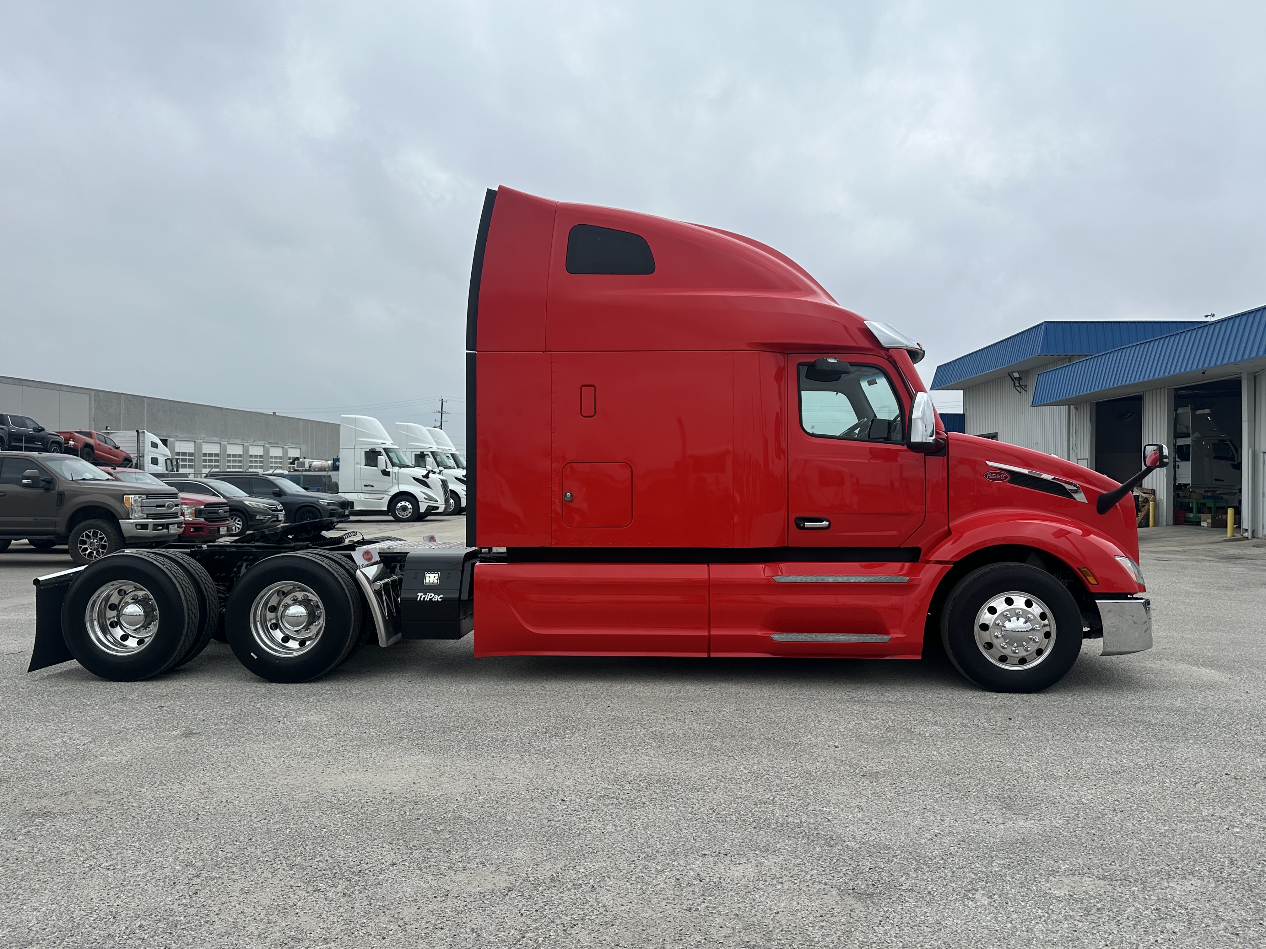 2023 Peterbilt 579 - image 7
