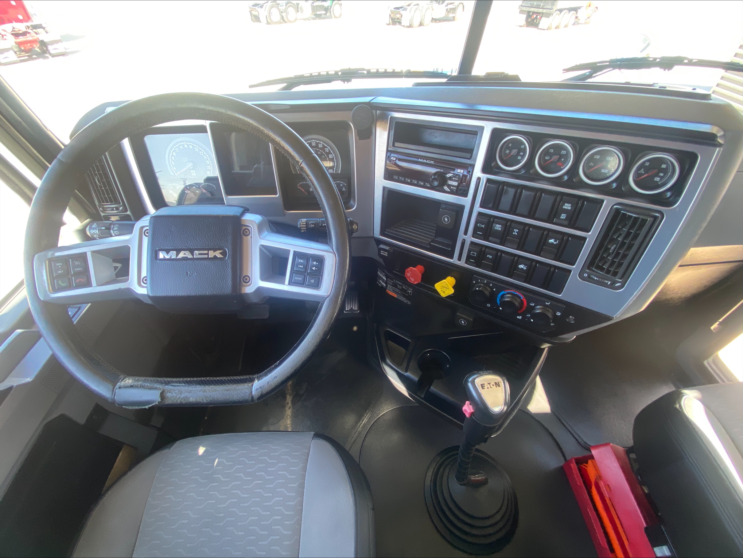 2019 Mack - image 23