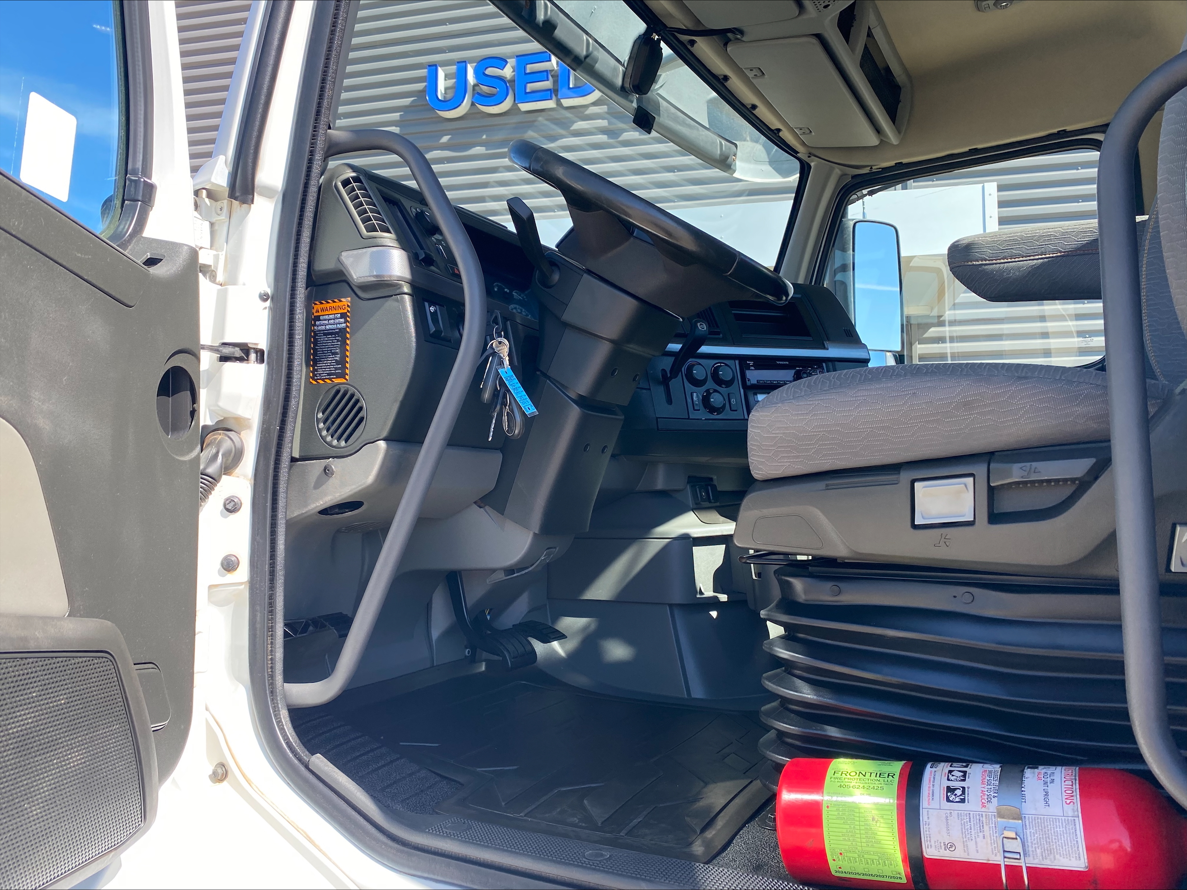 2019 Volvo - image 11