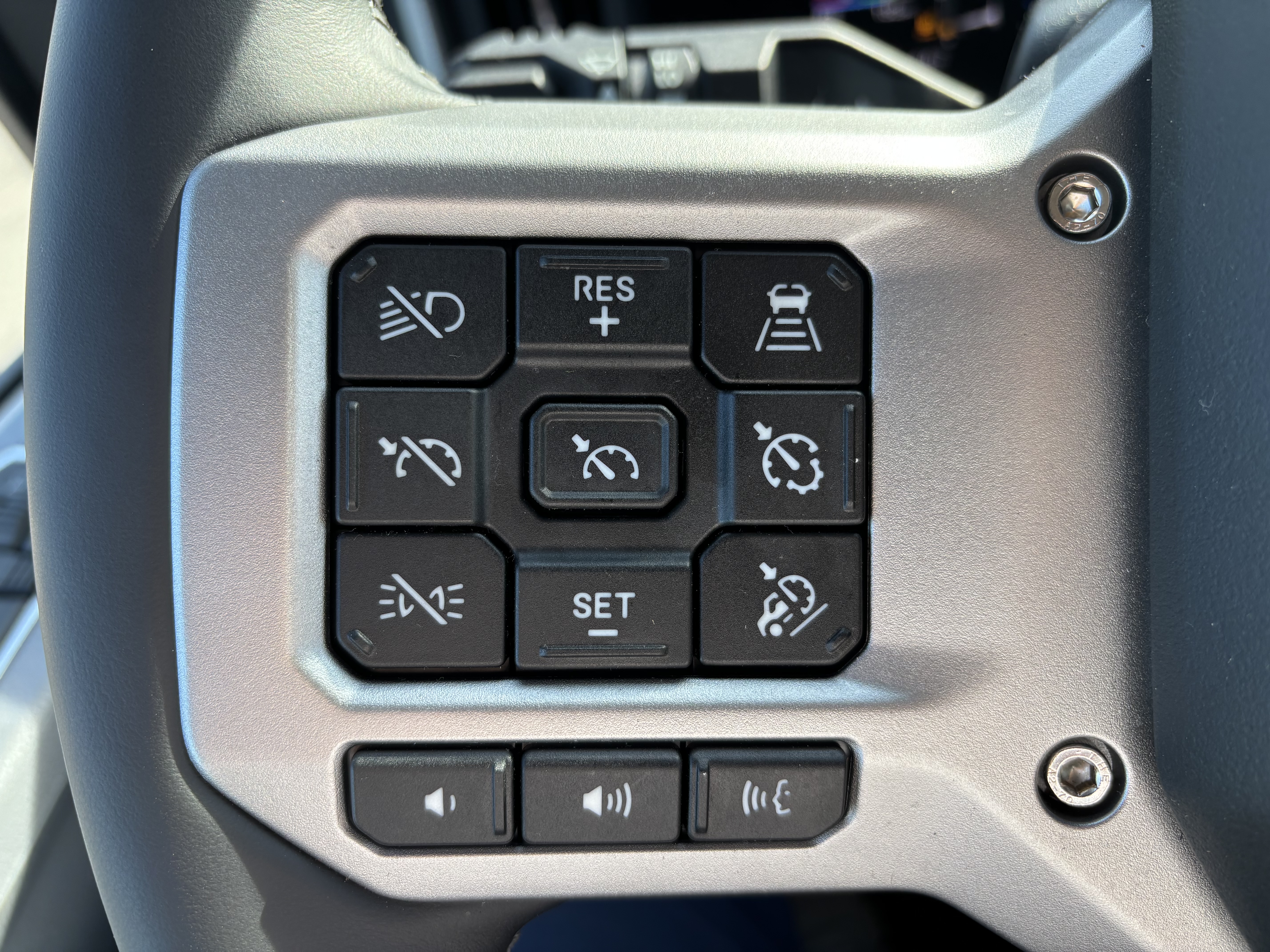 2027 Mack — photo 18