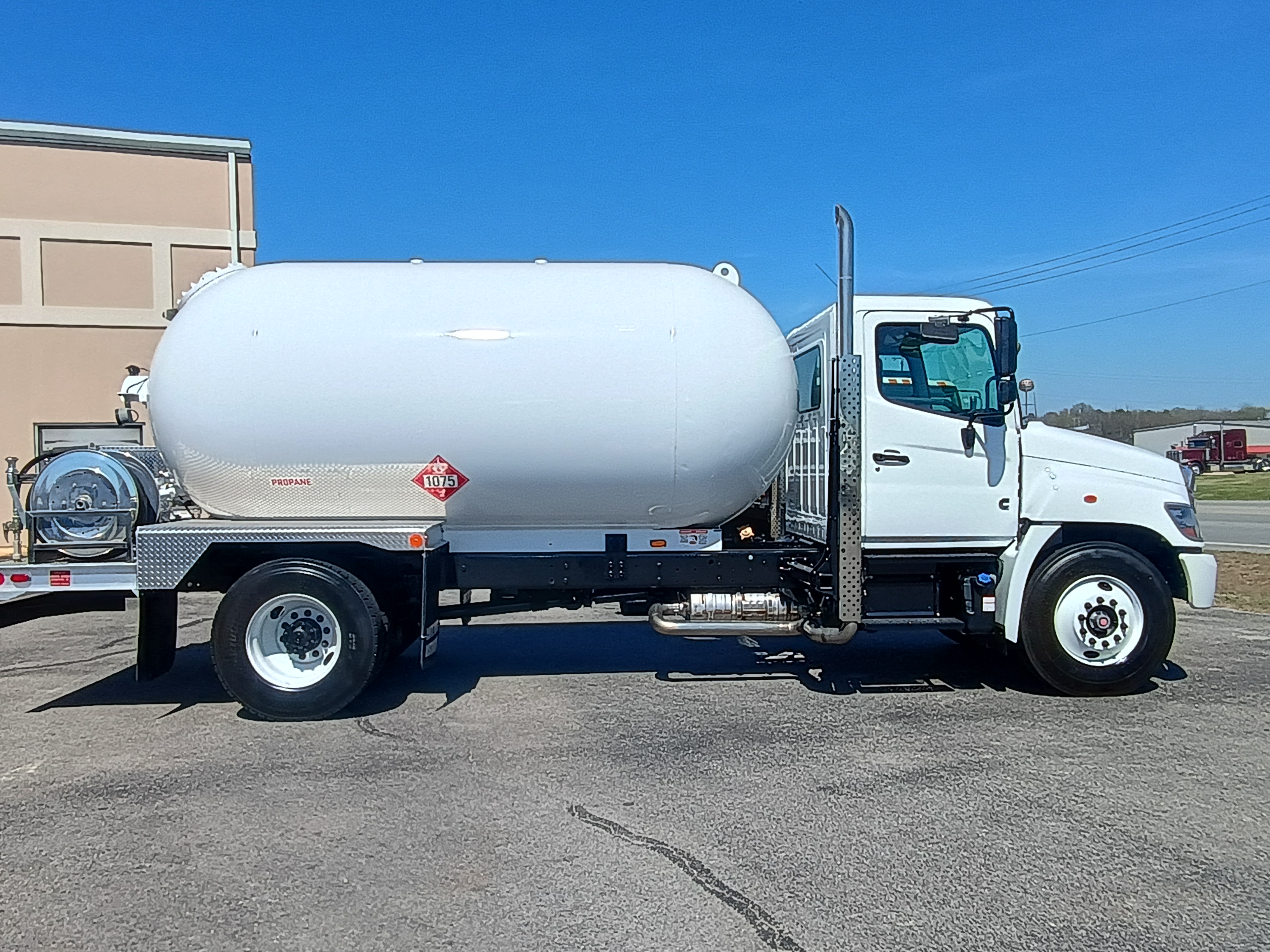 2026 Hino L7 - image 6