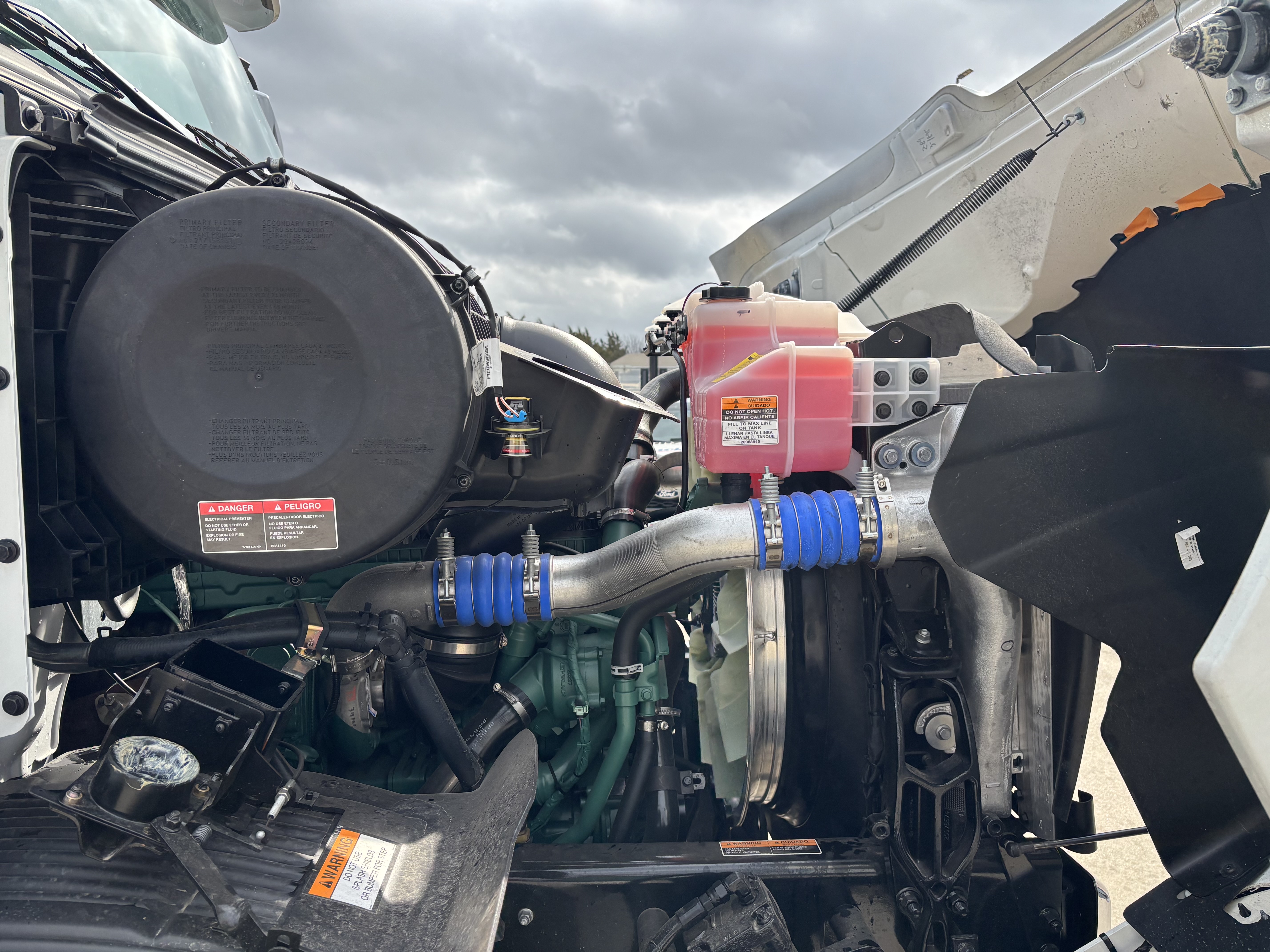 2026 Volvo - image 10