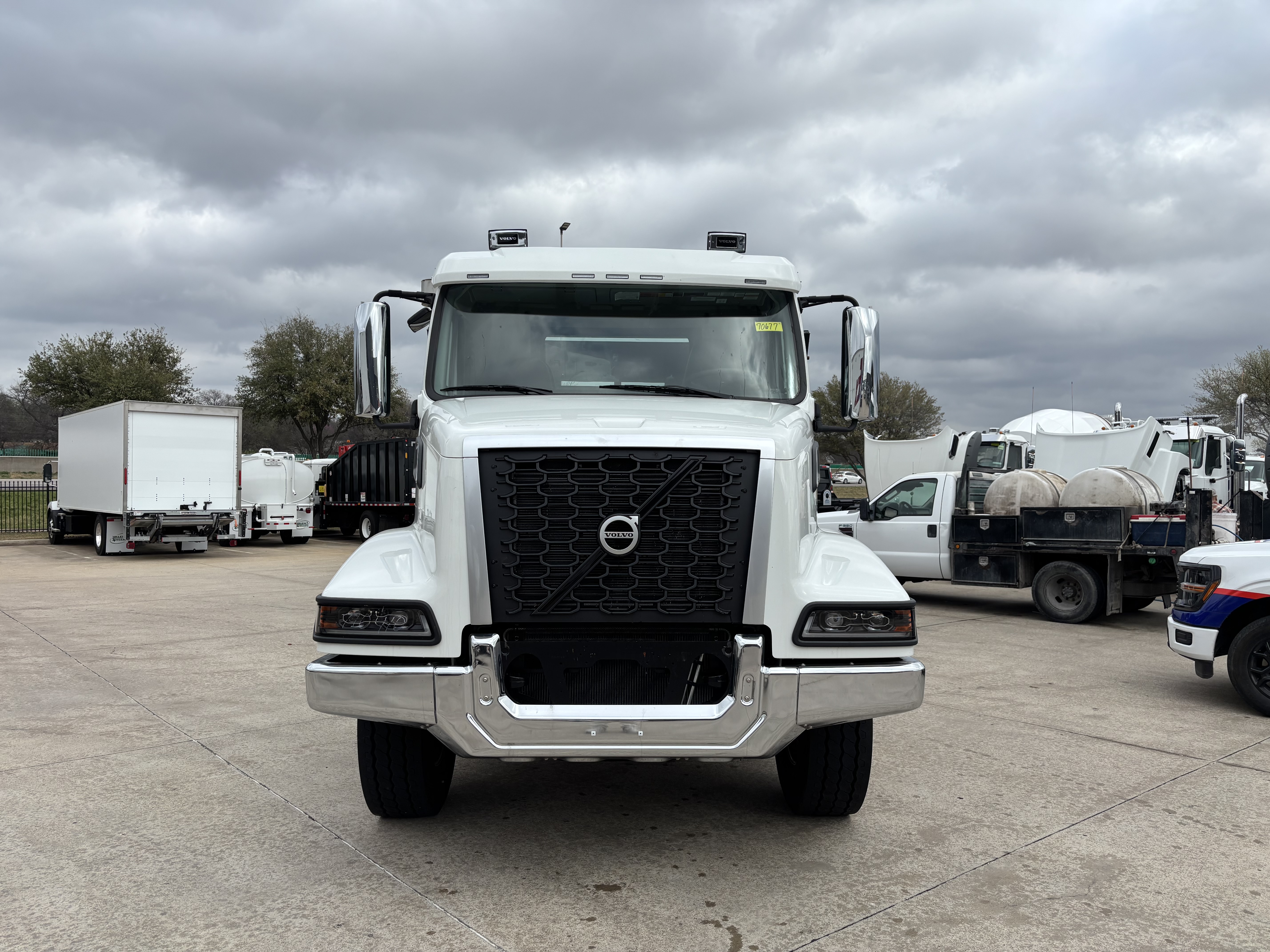 2026 Volvo - image 2