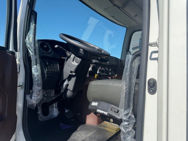 2025 Hino L7 - image 8