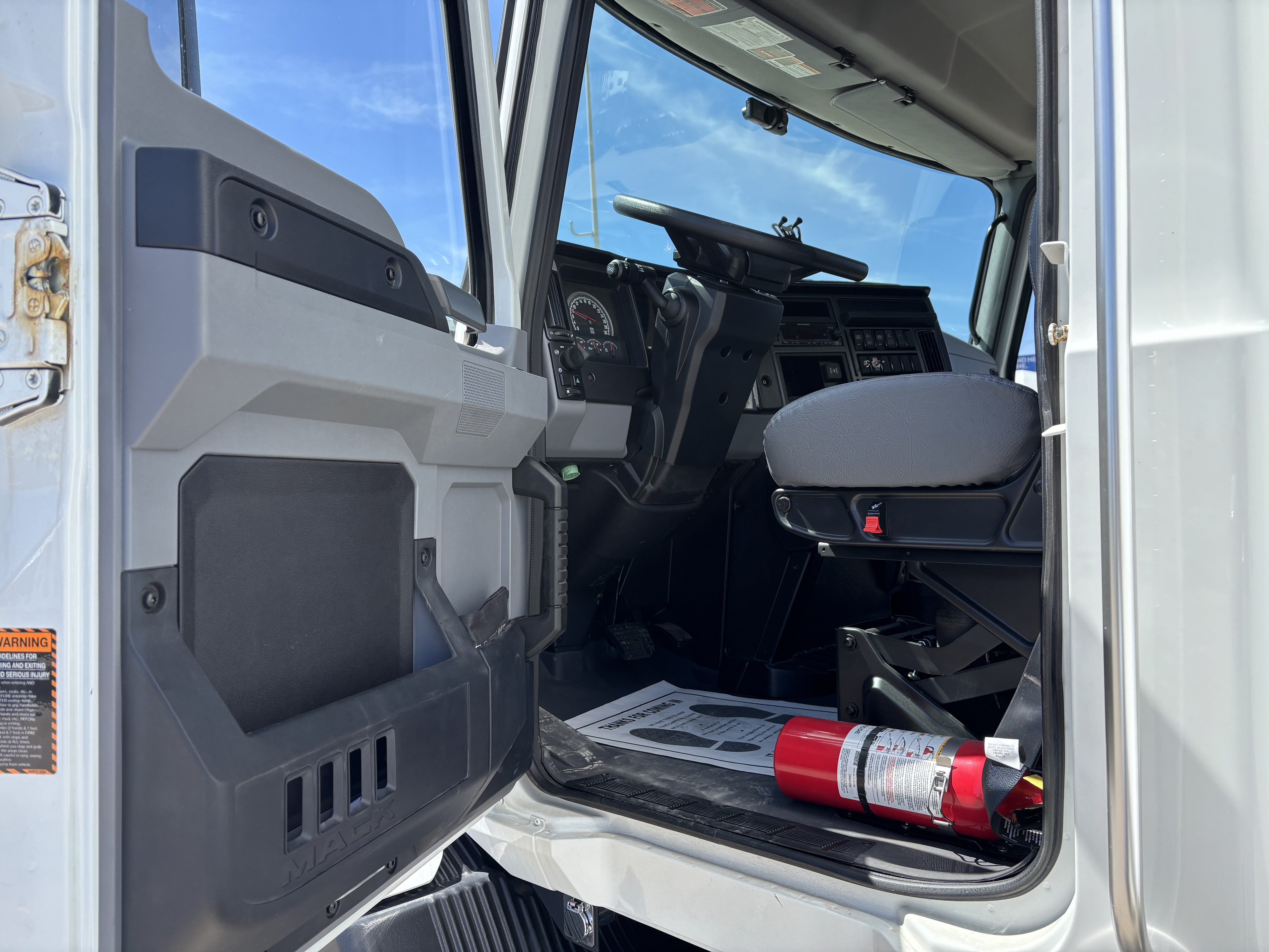 2025 Mack - image 18