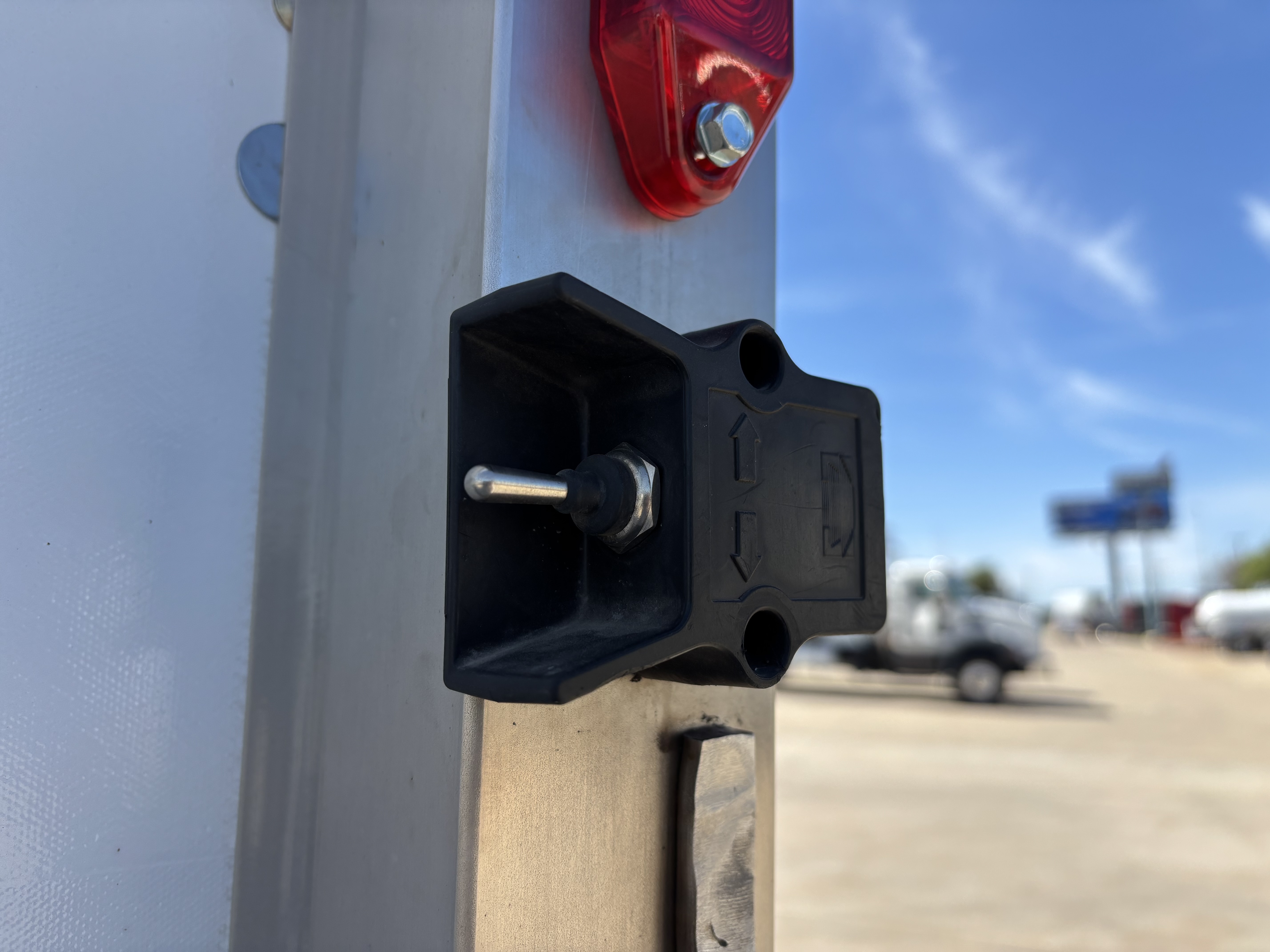 2025 Mack - image 13