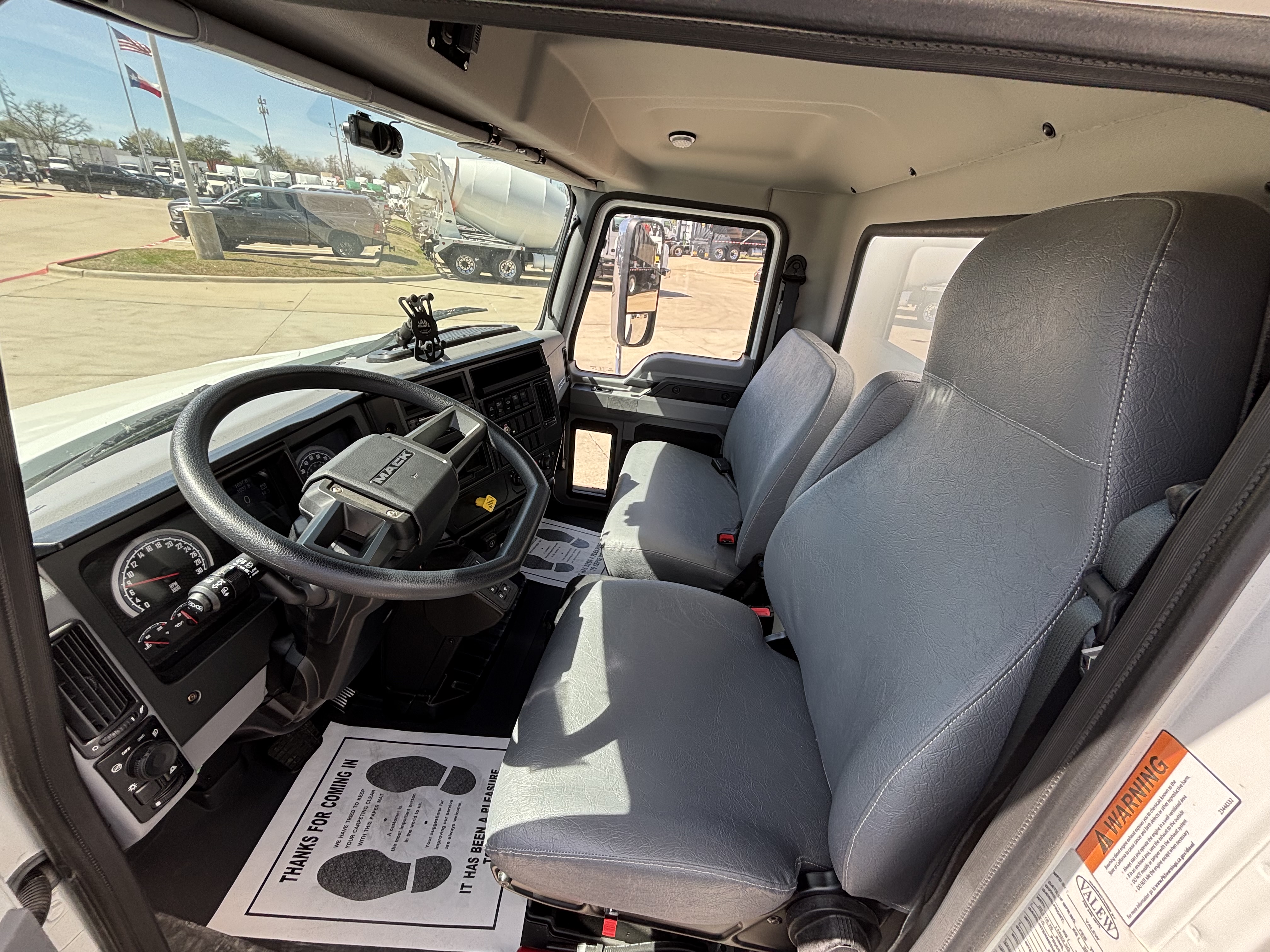 2025 Mack - image 19