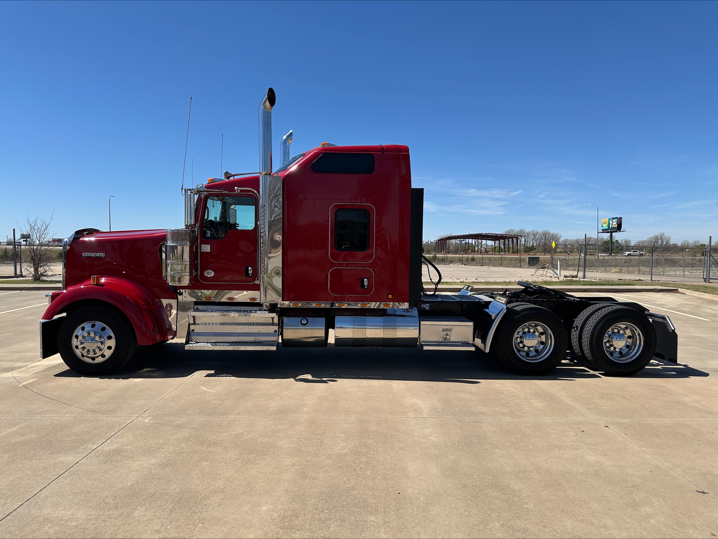 2021 Kenworth W900 - image 8