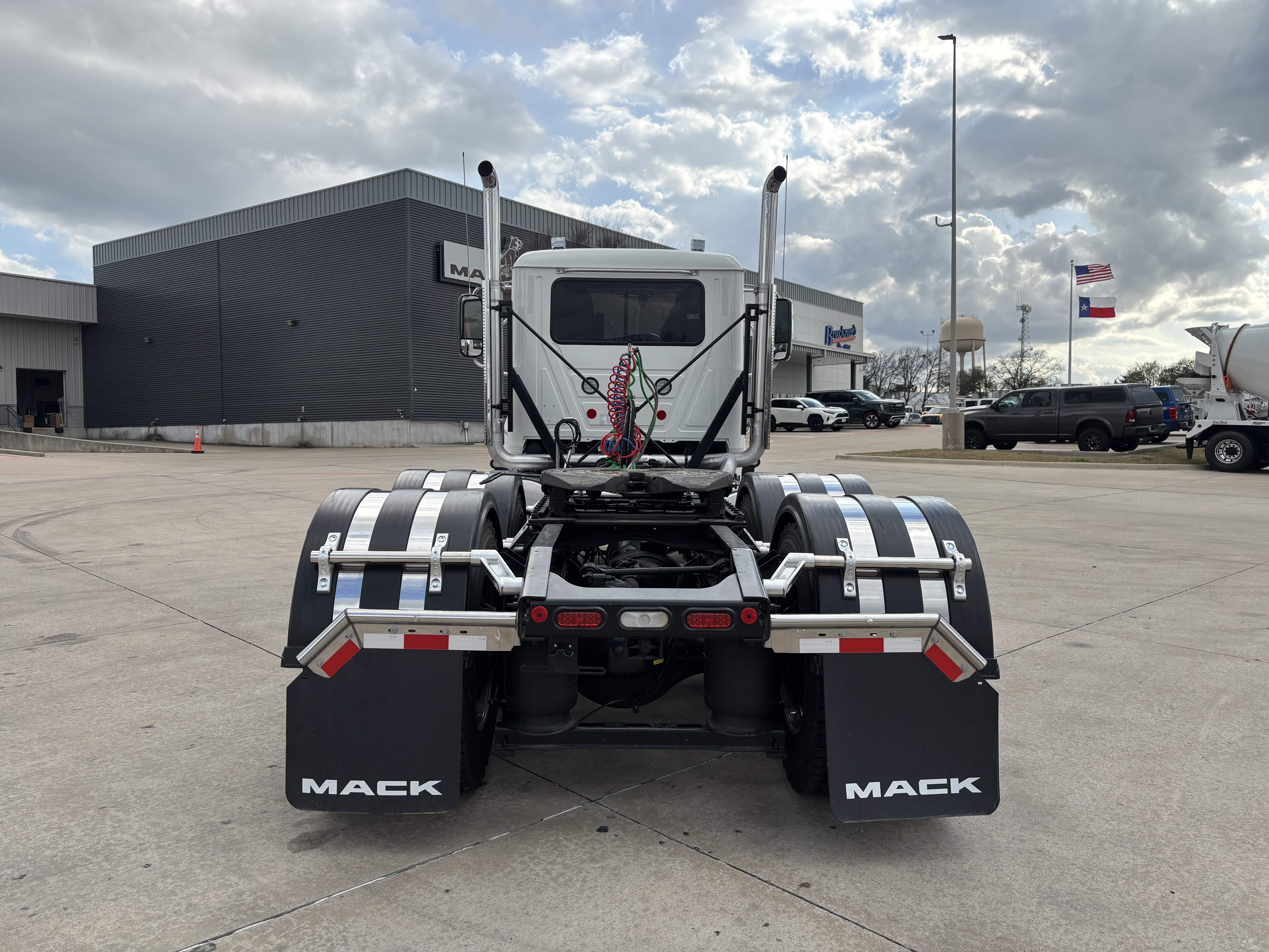 2026 Mack - image 6