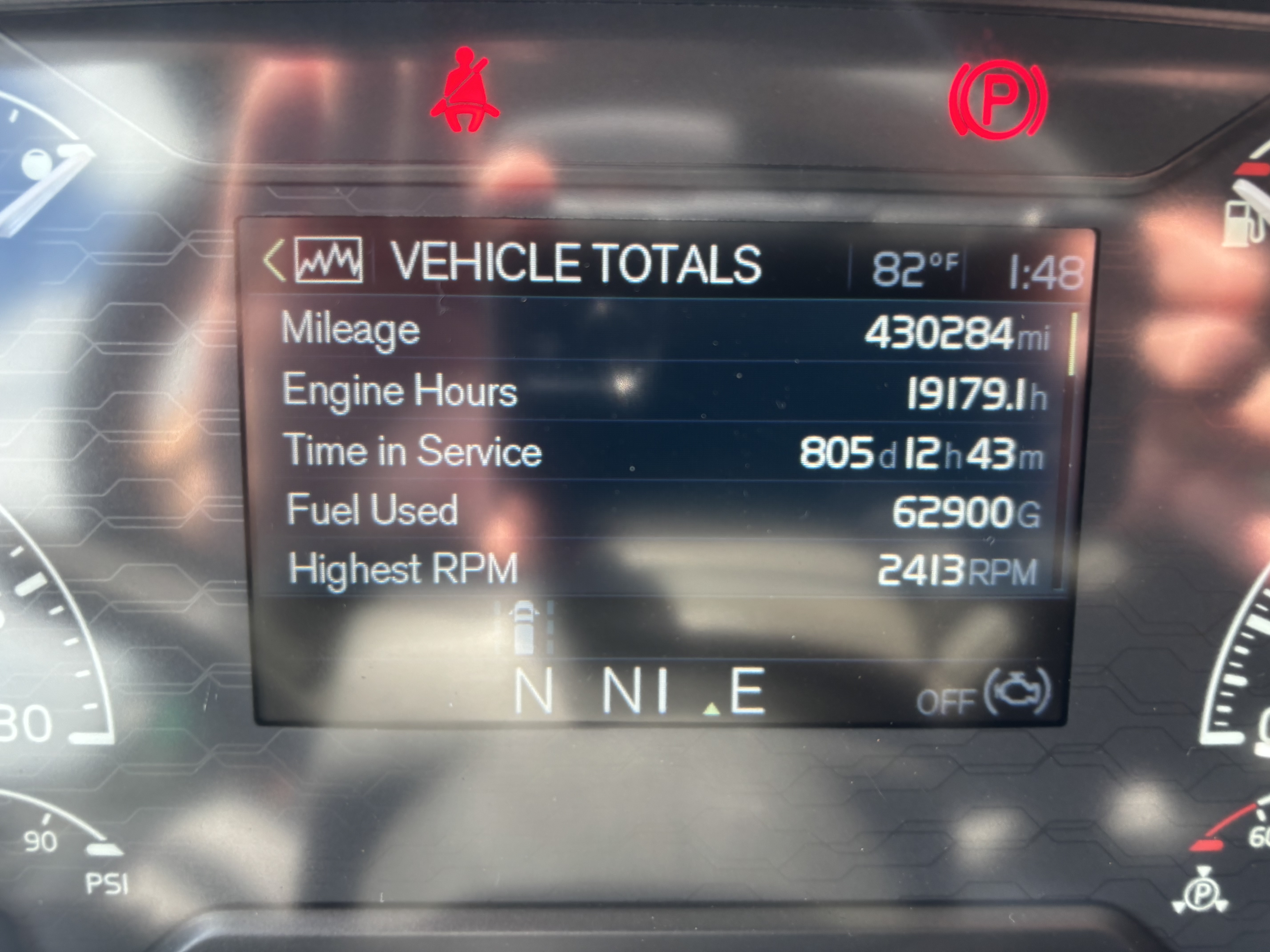 2019 Volvo - image 34