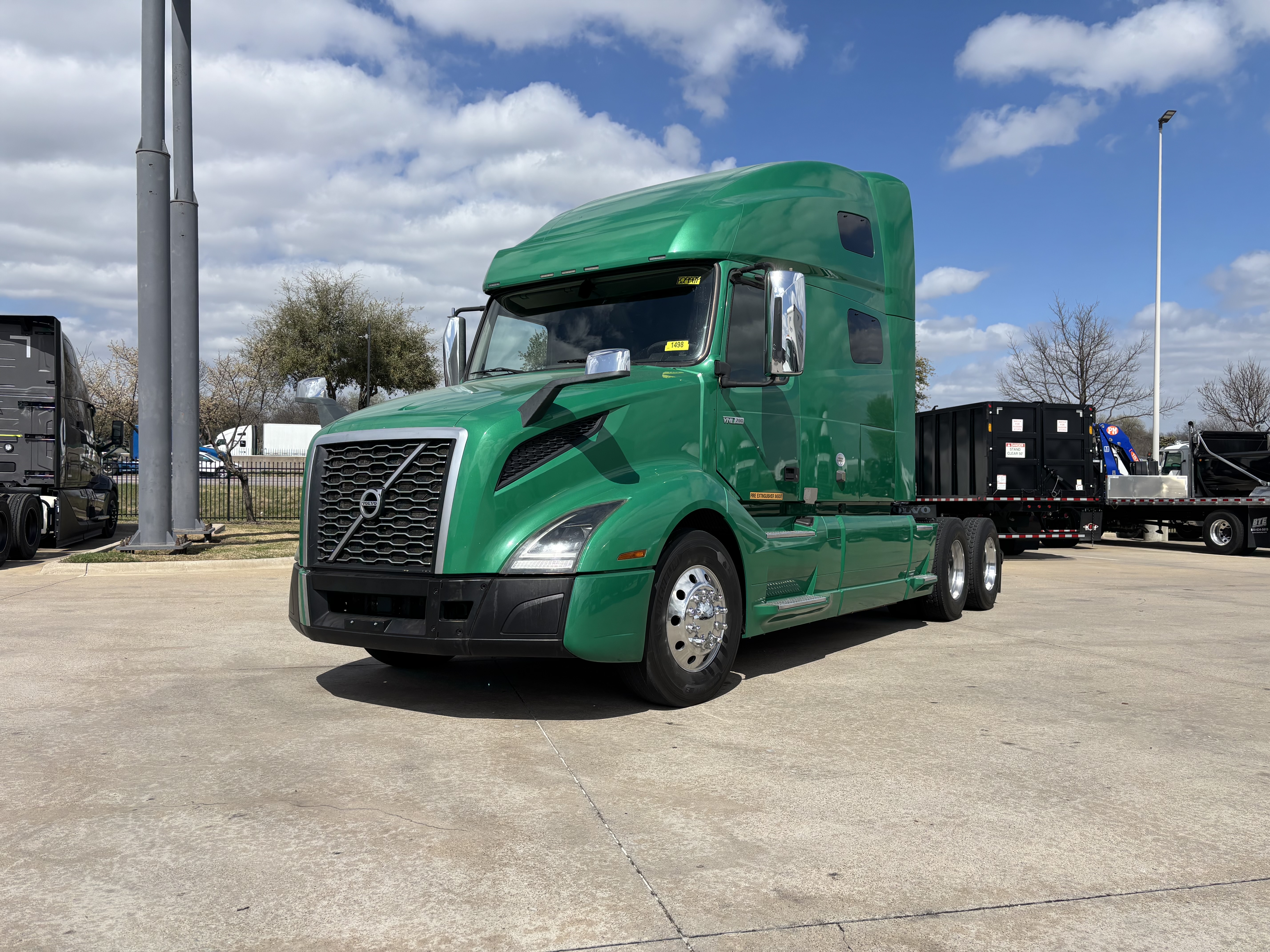 2019 Volvo - image 1