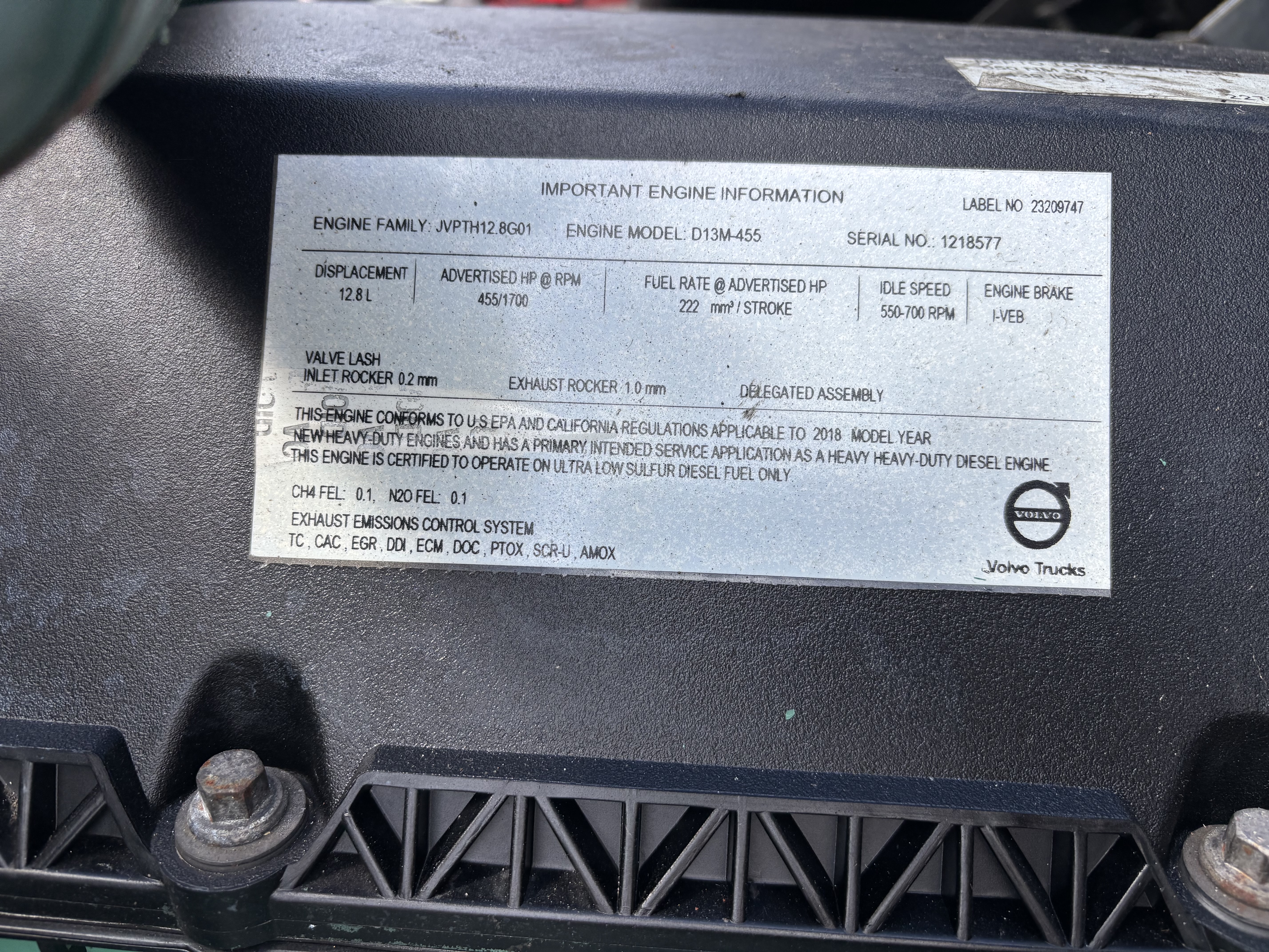 2019 Volvo - image 10