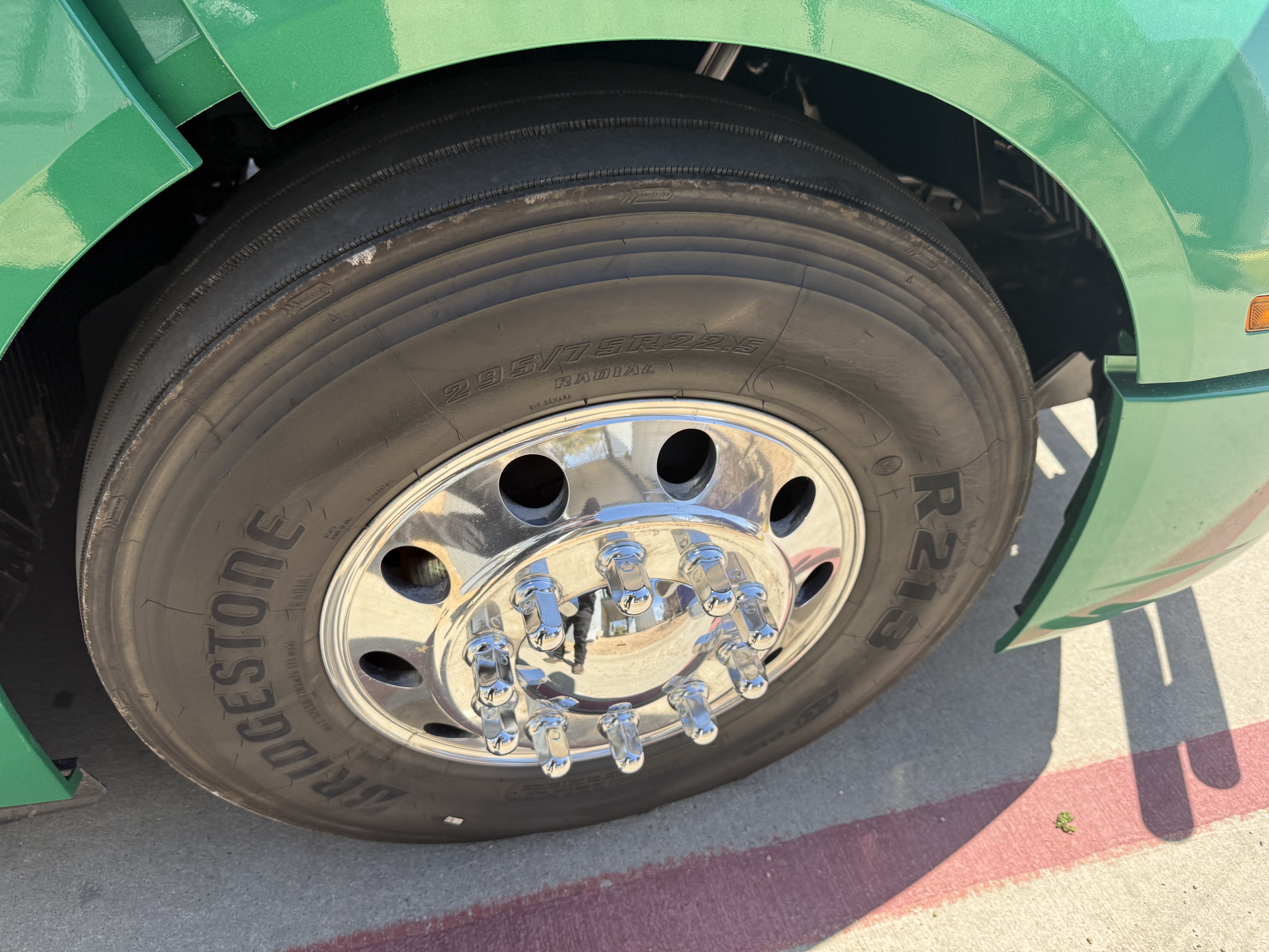 2021 Volvo - image 14