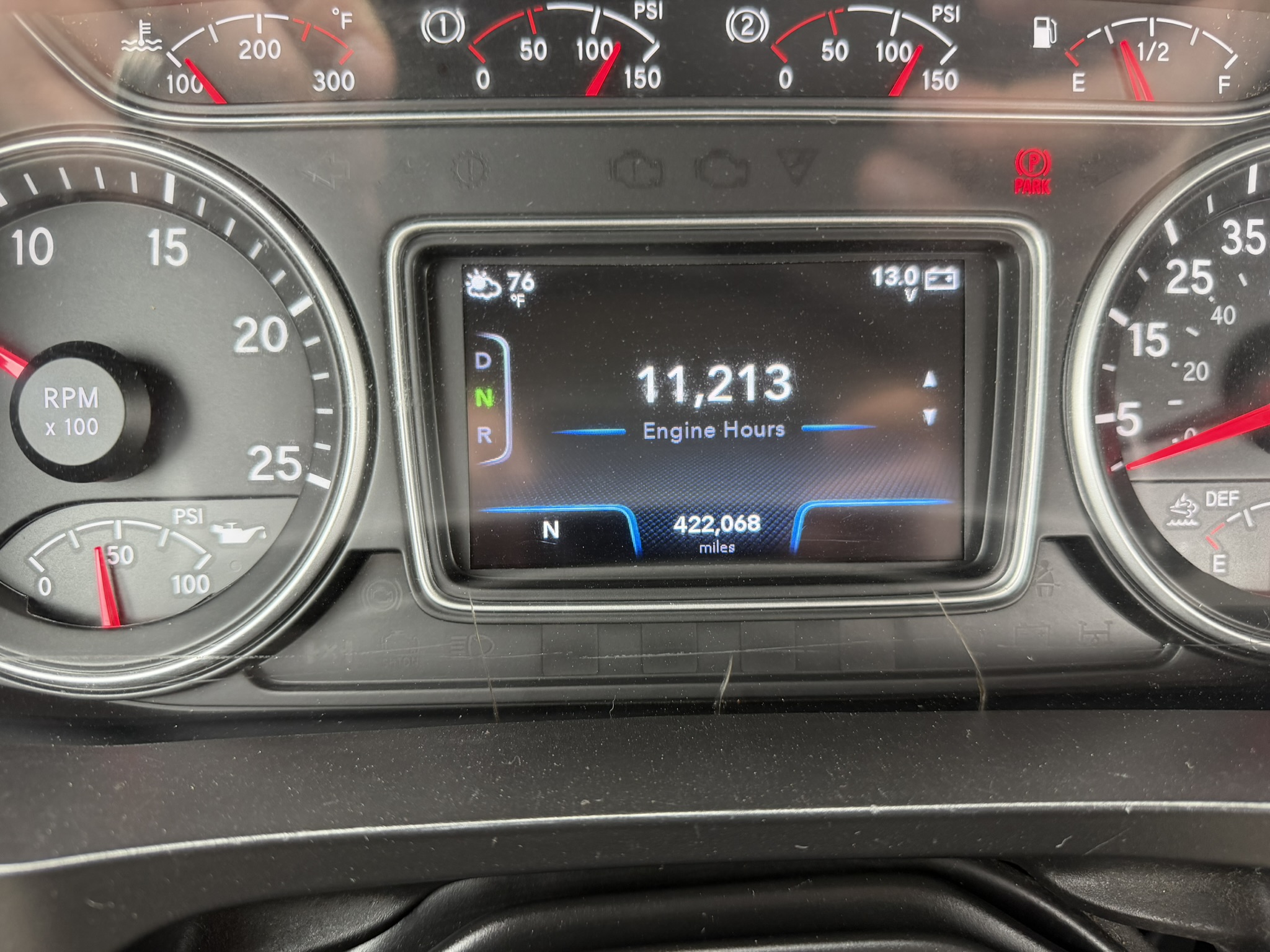 2021 International LT - image 28