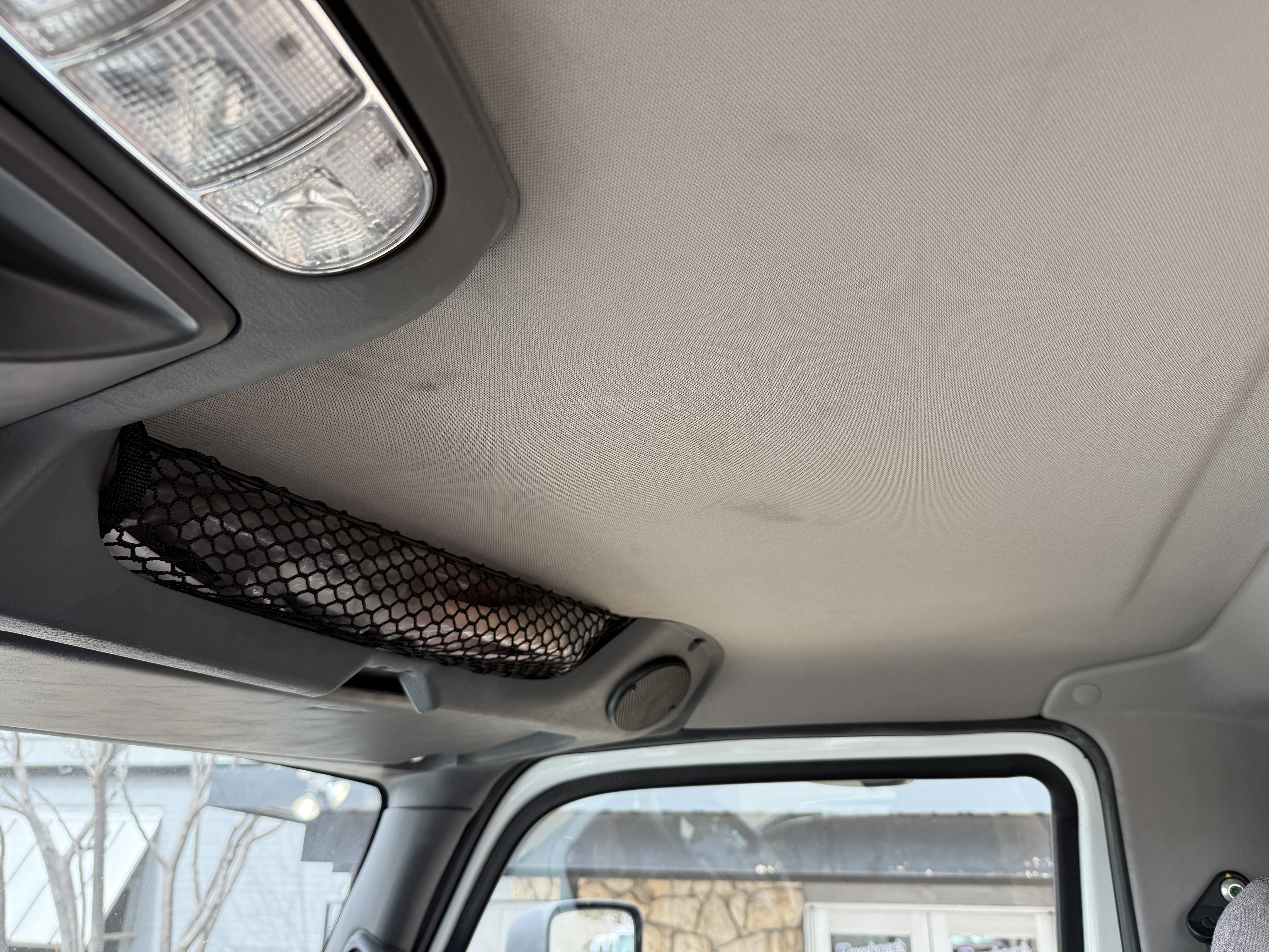 2021 International LT - image 14