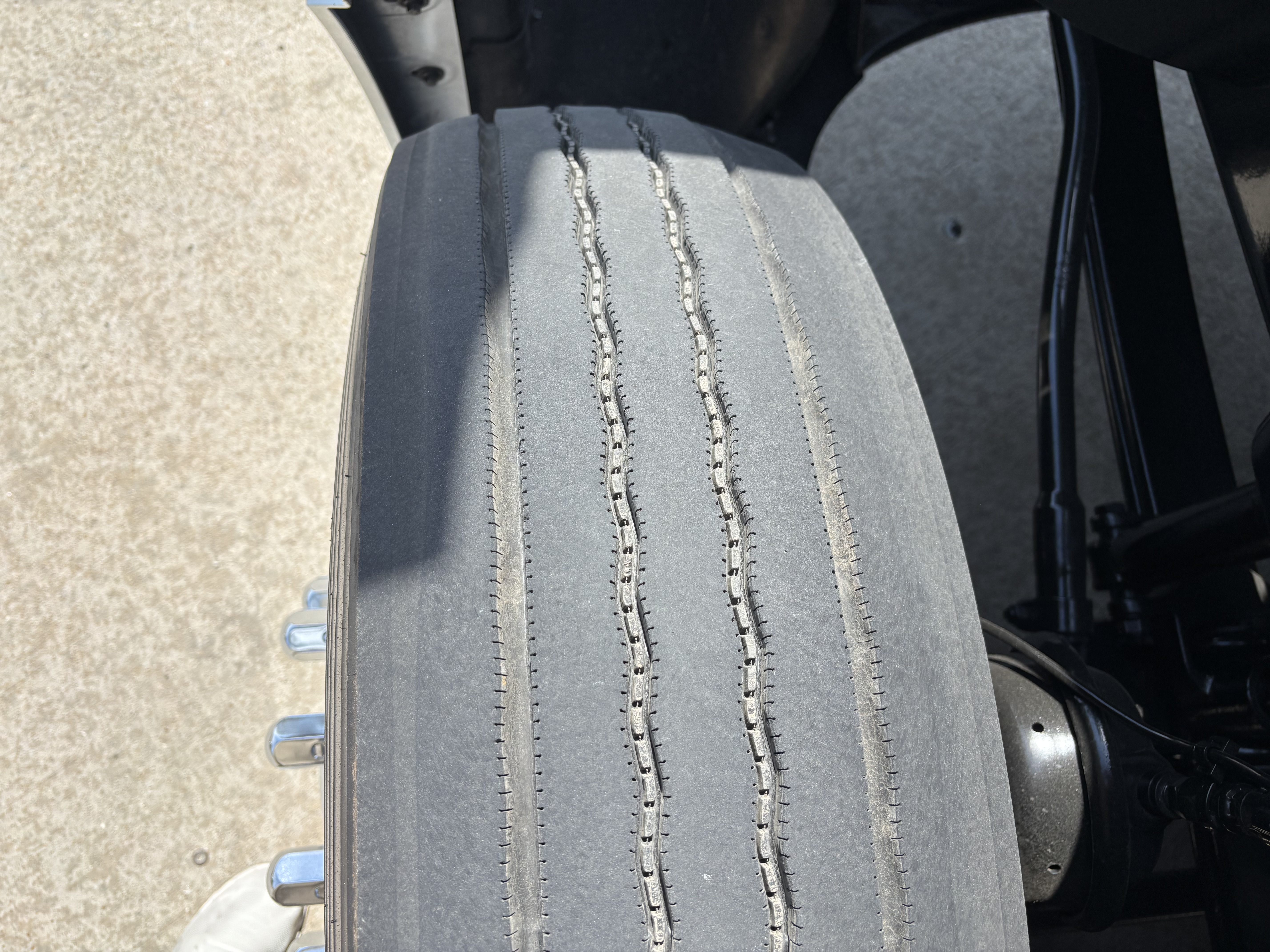 2024 Volvo - image 18