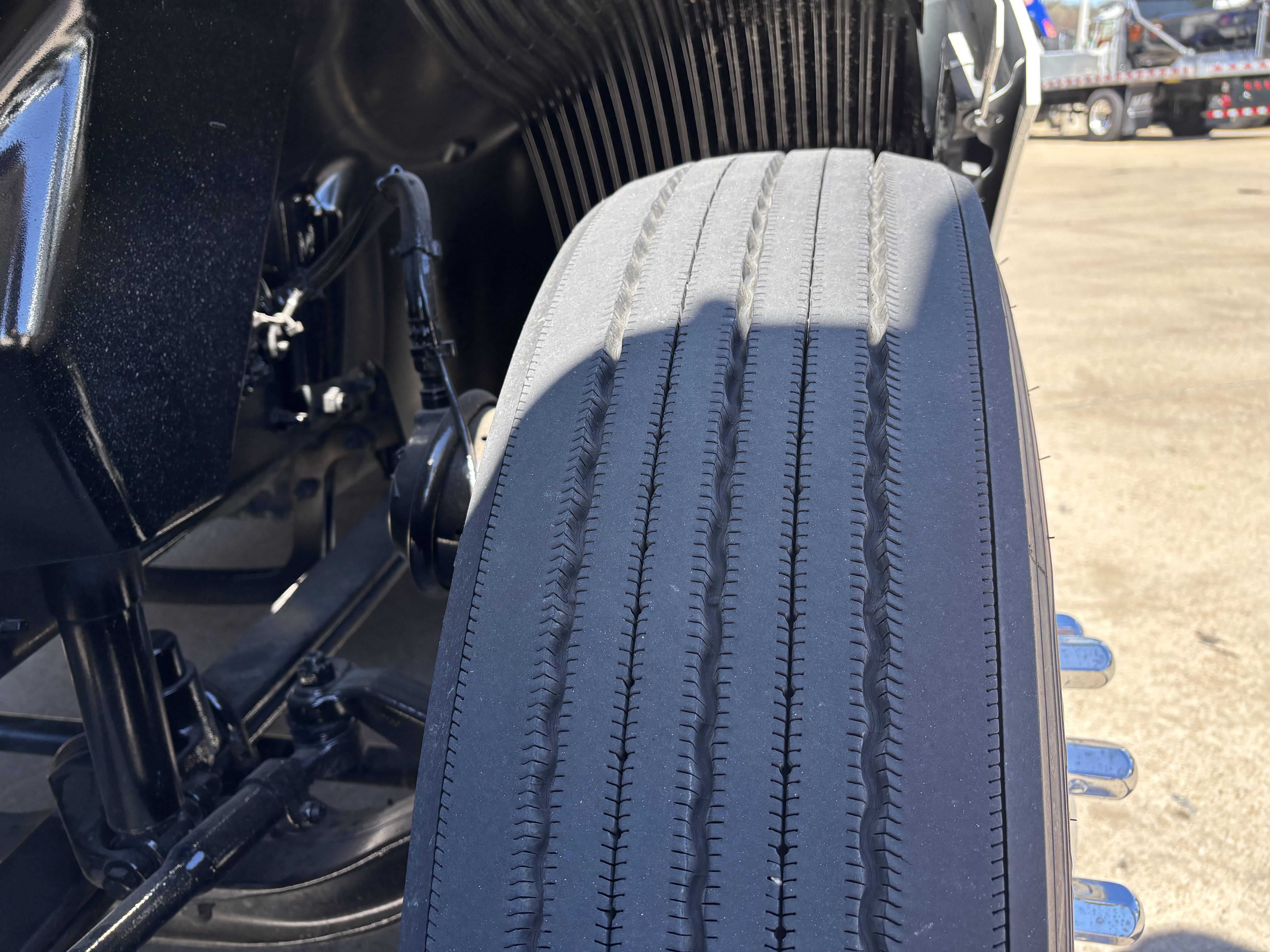 2024 Volvo - image 18