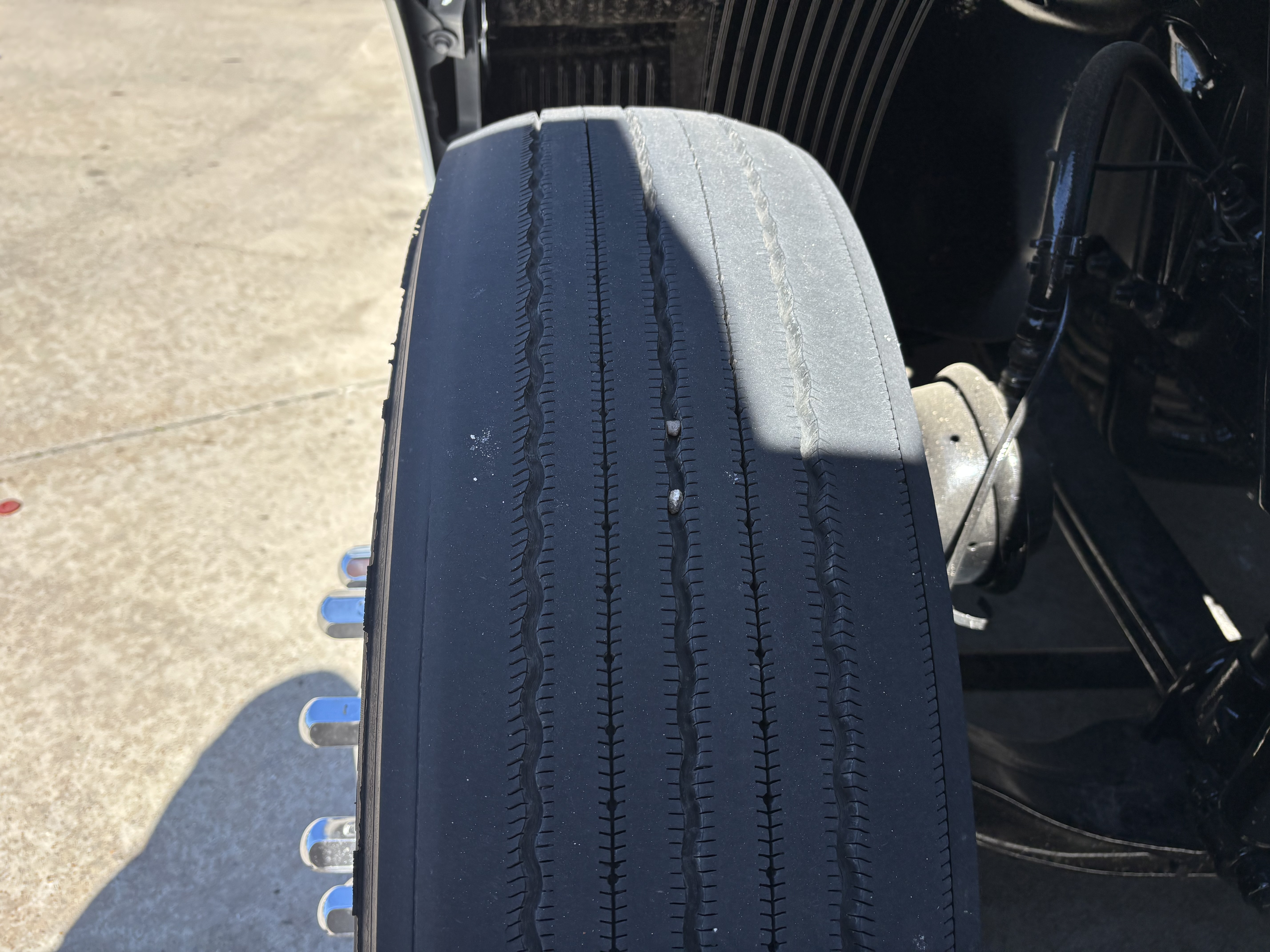 2024 Volvo - image 12