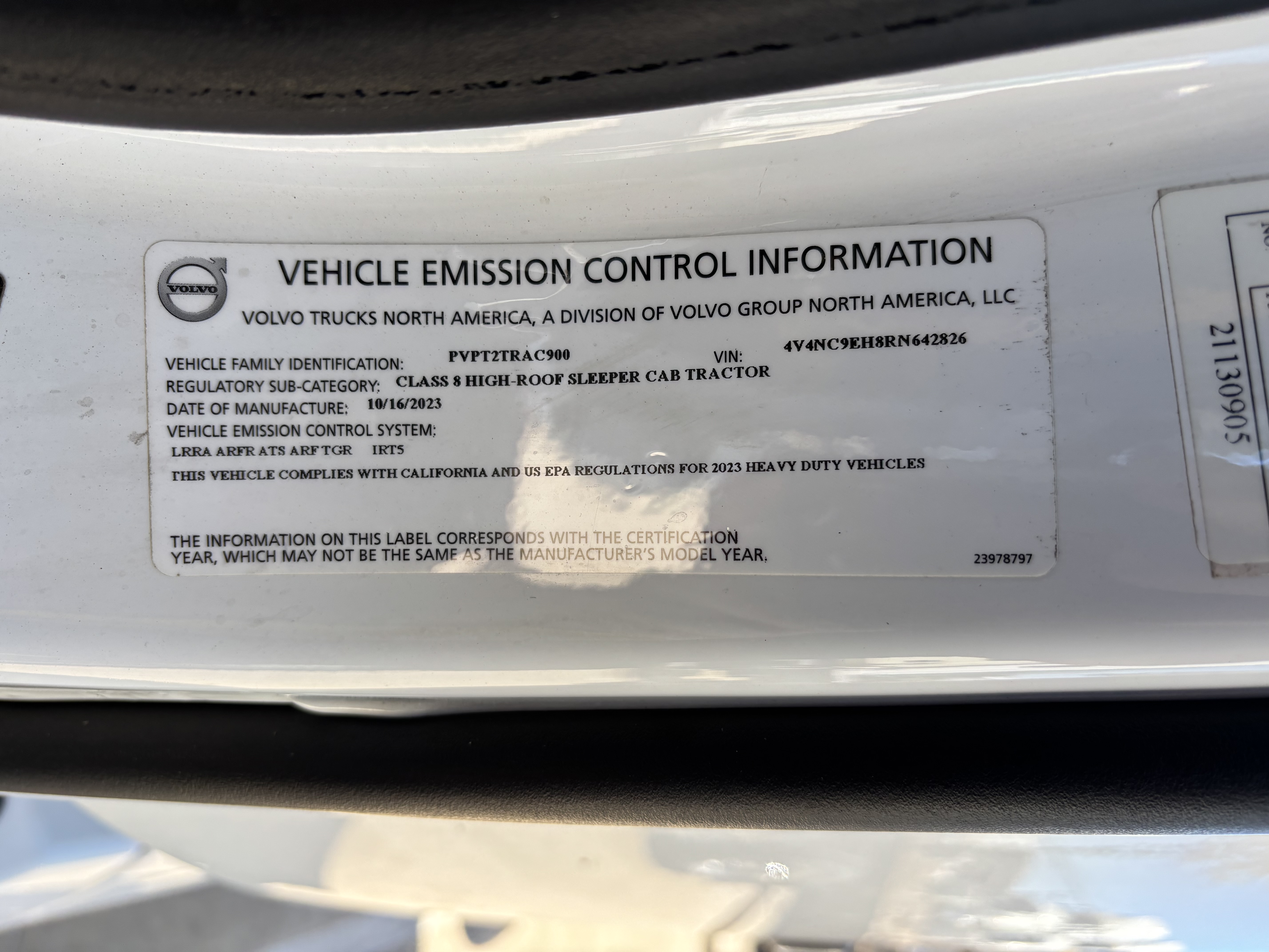 2024 Volvo - image 35