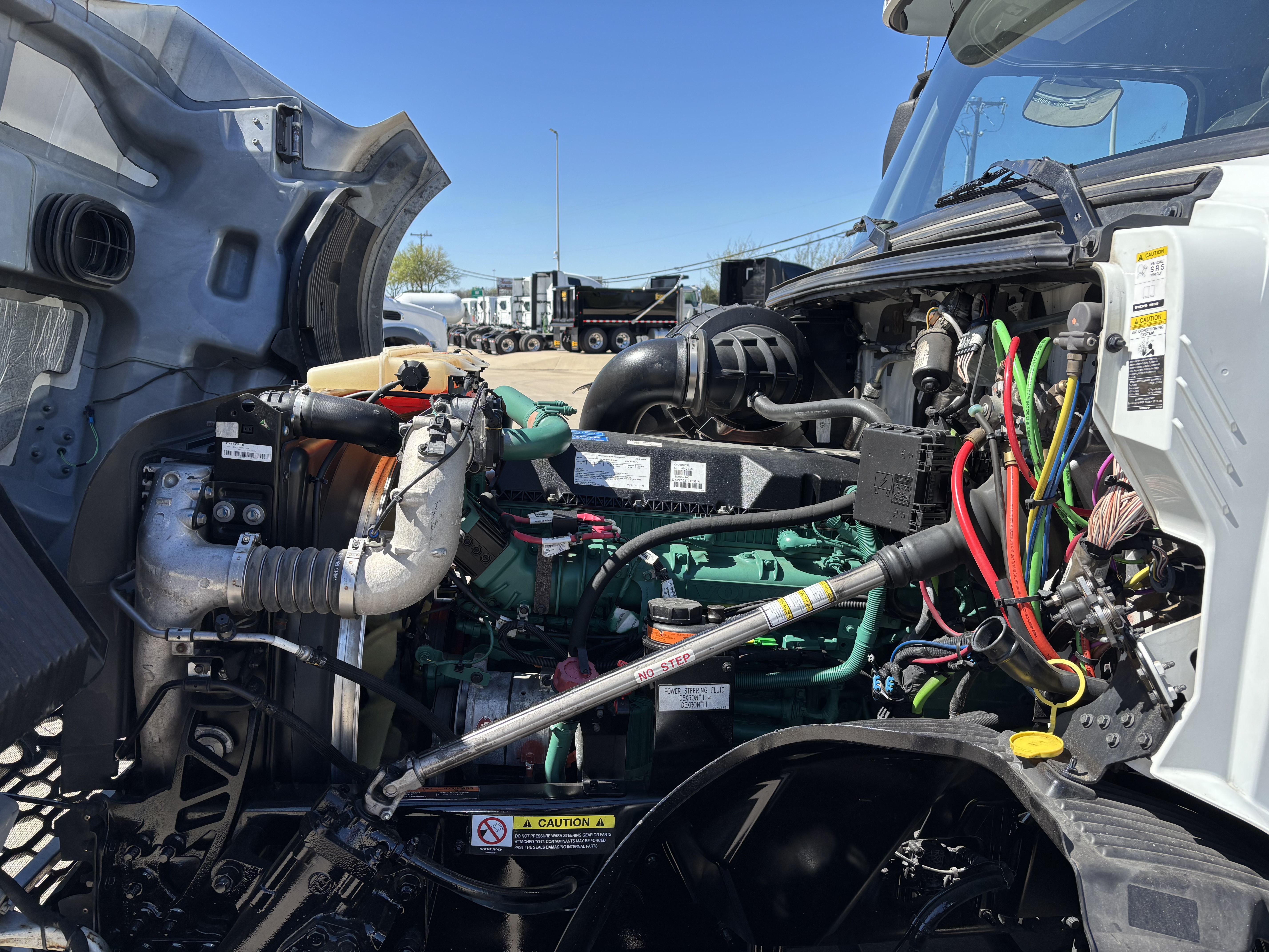 2024 Volvo - image 9