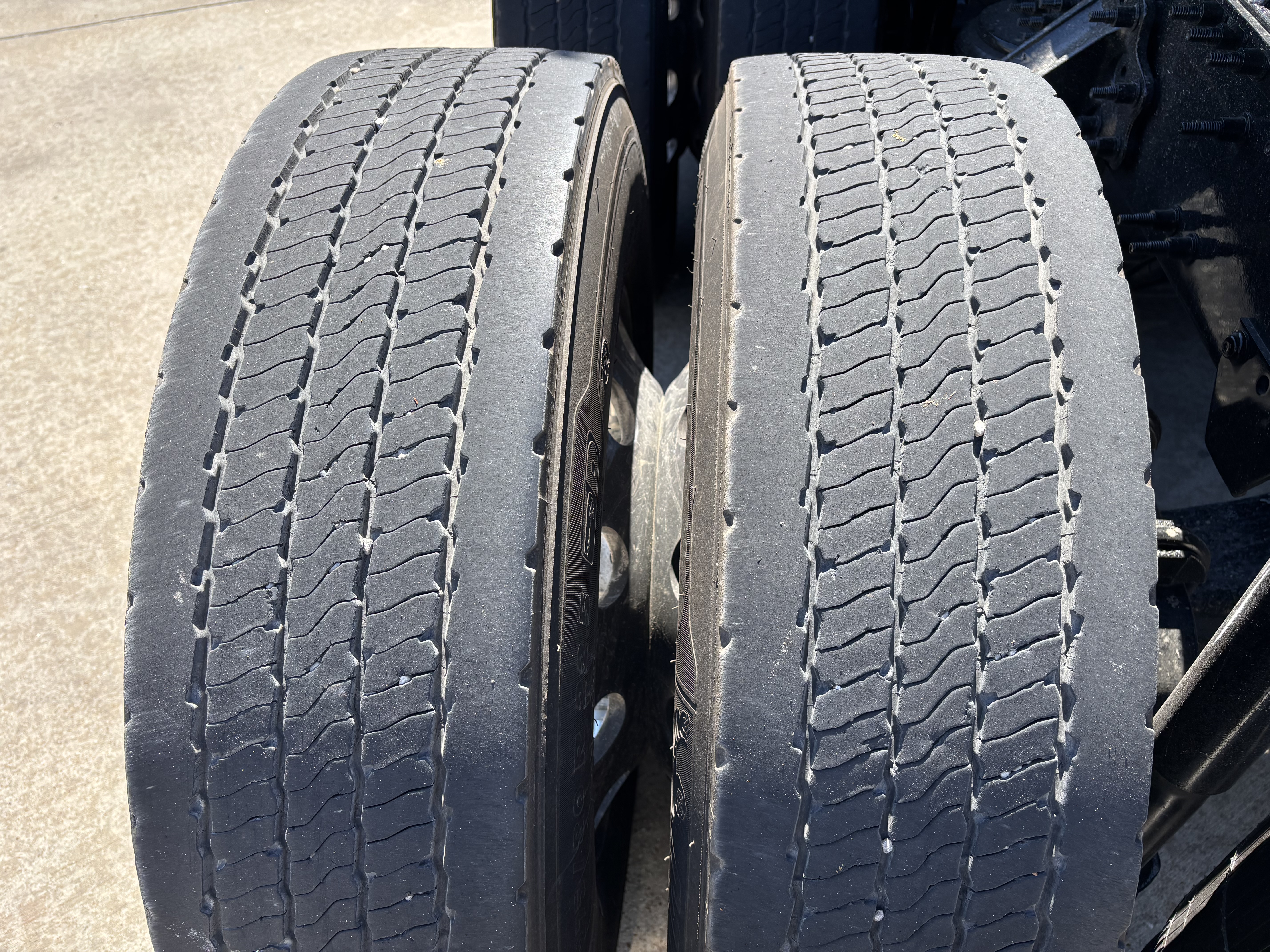 2024 Volvo - image 15