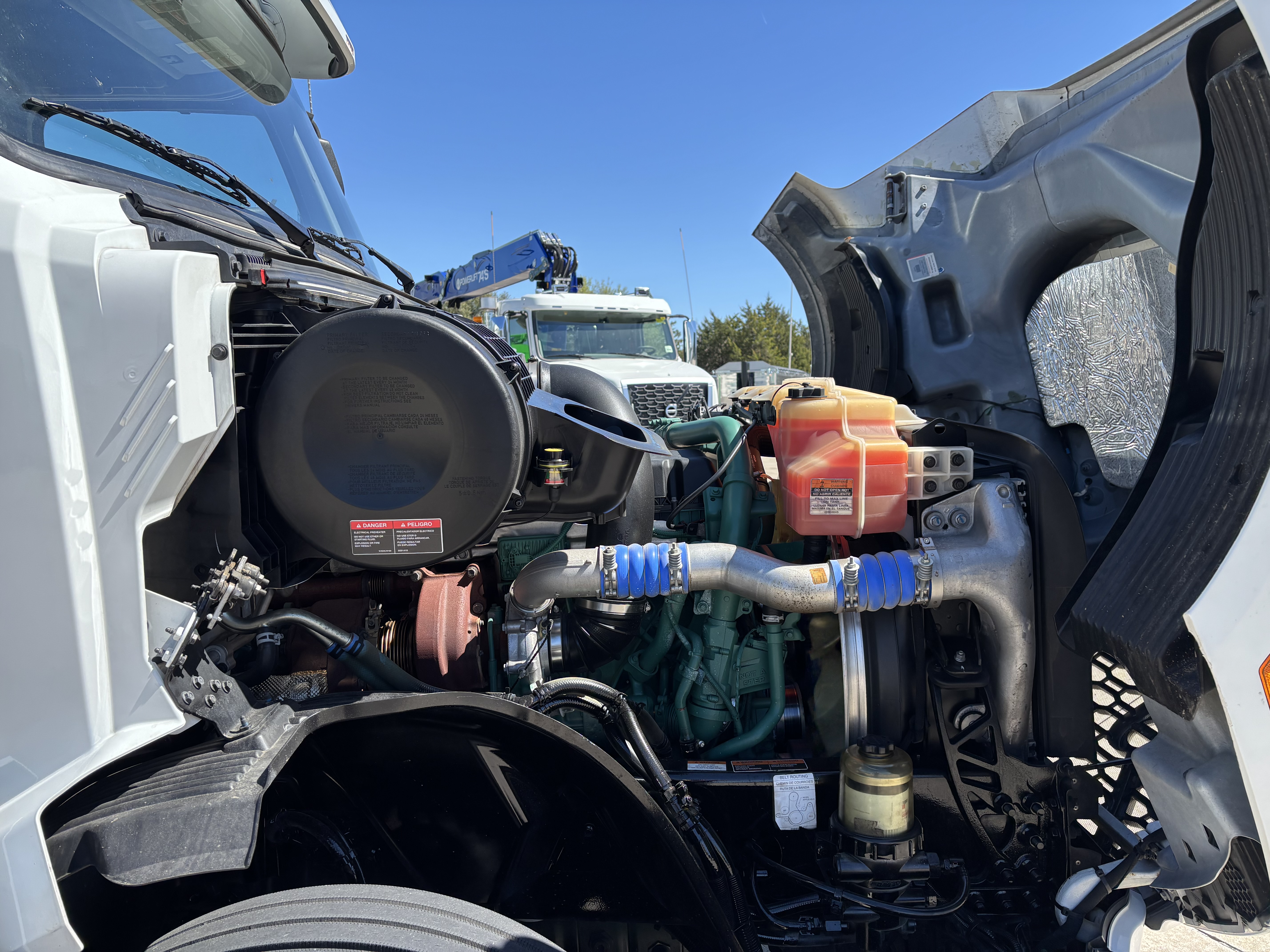 2024 Volvo - image 11