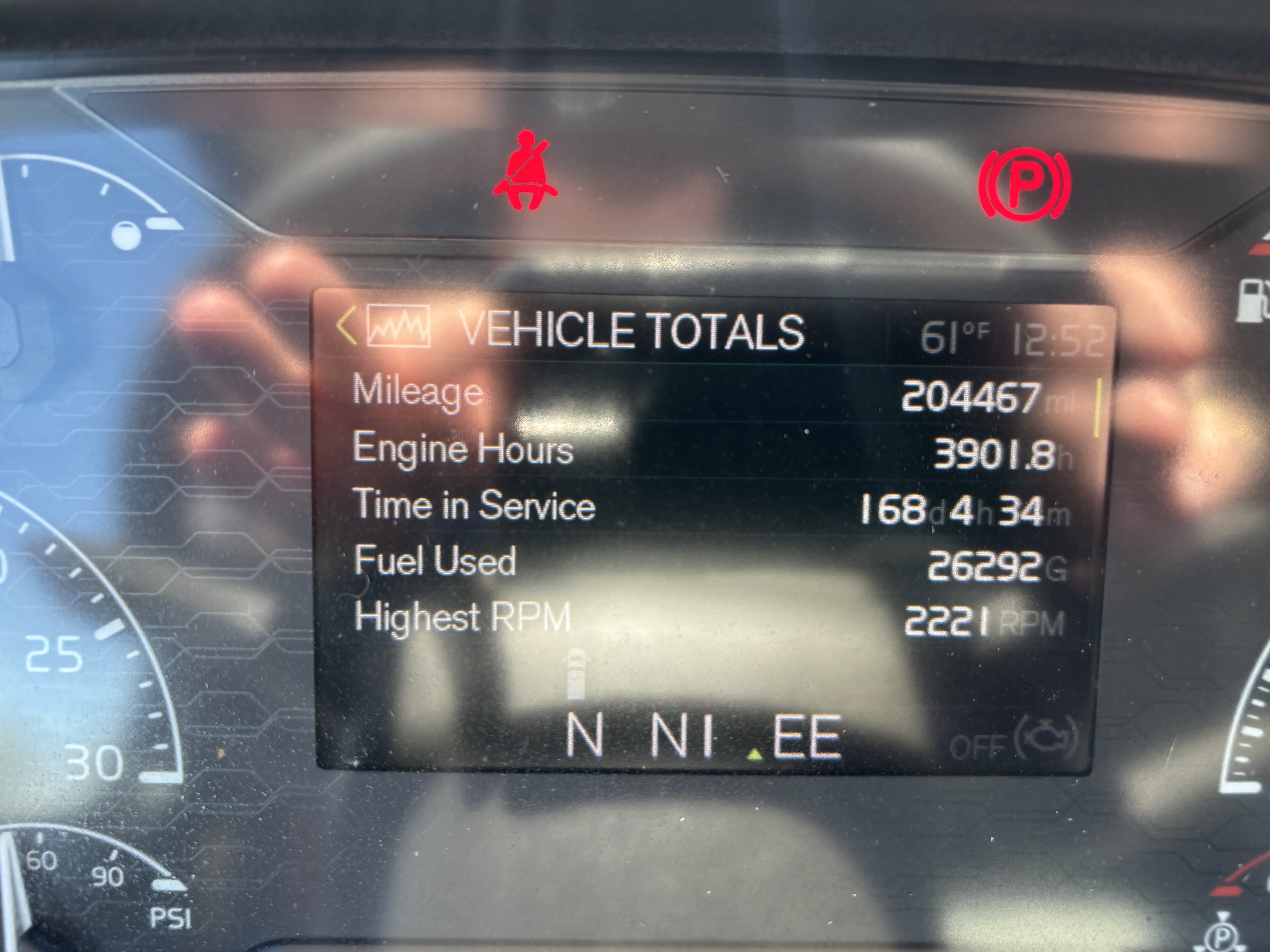 2024 Volvo - image 30