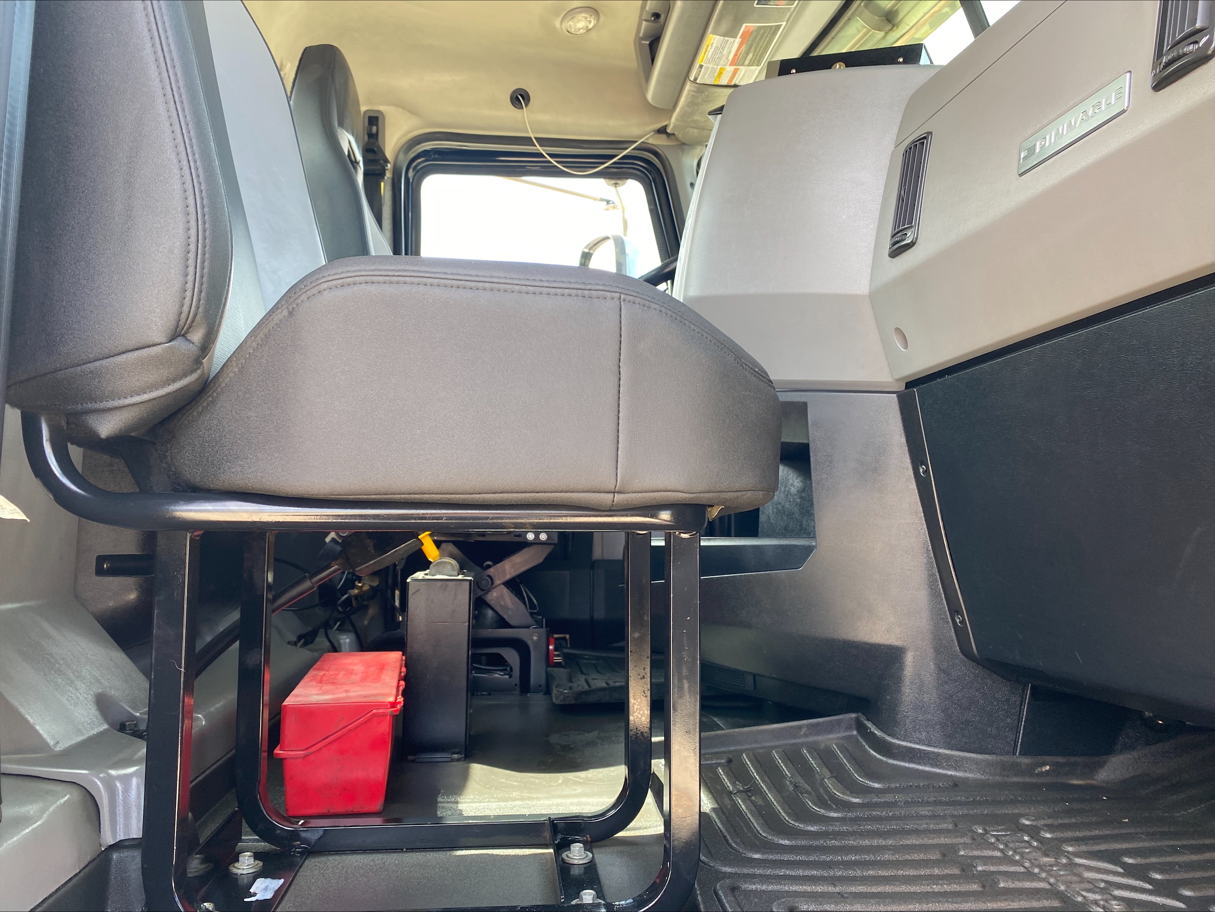 2020 Mack - image 15