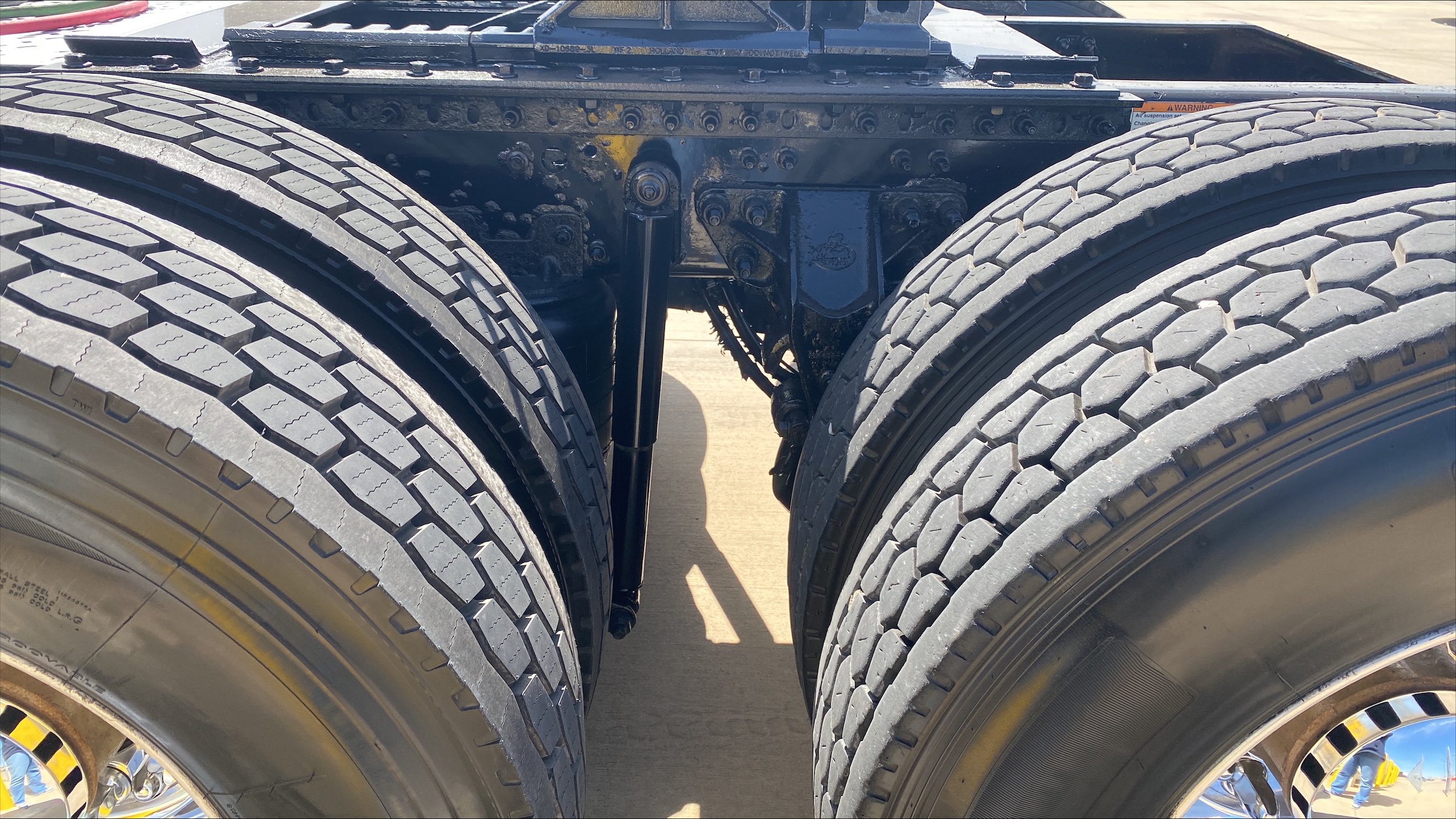 2020 Mack - image 20