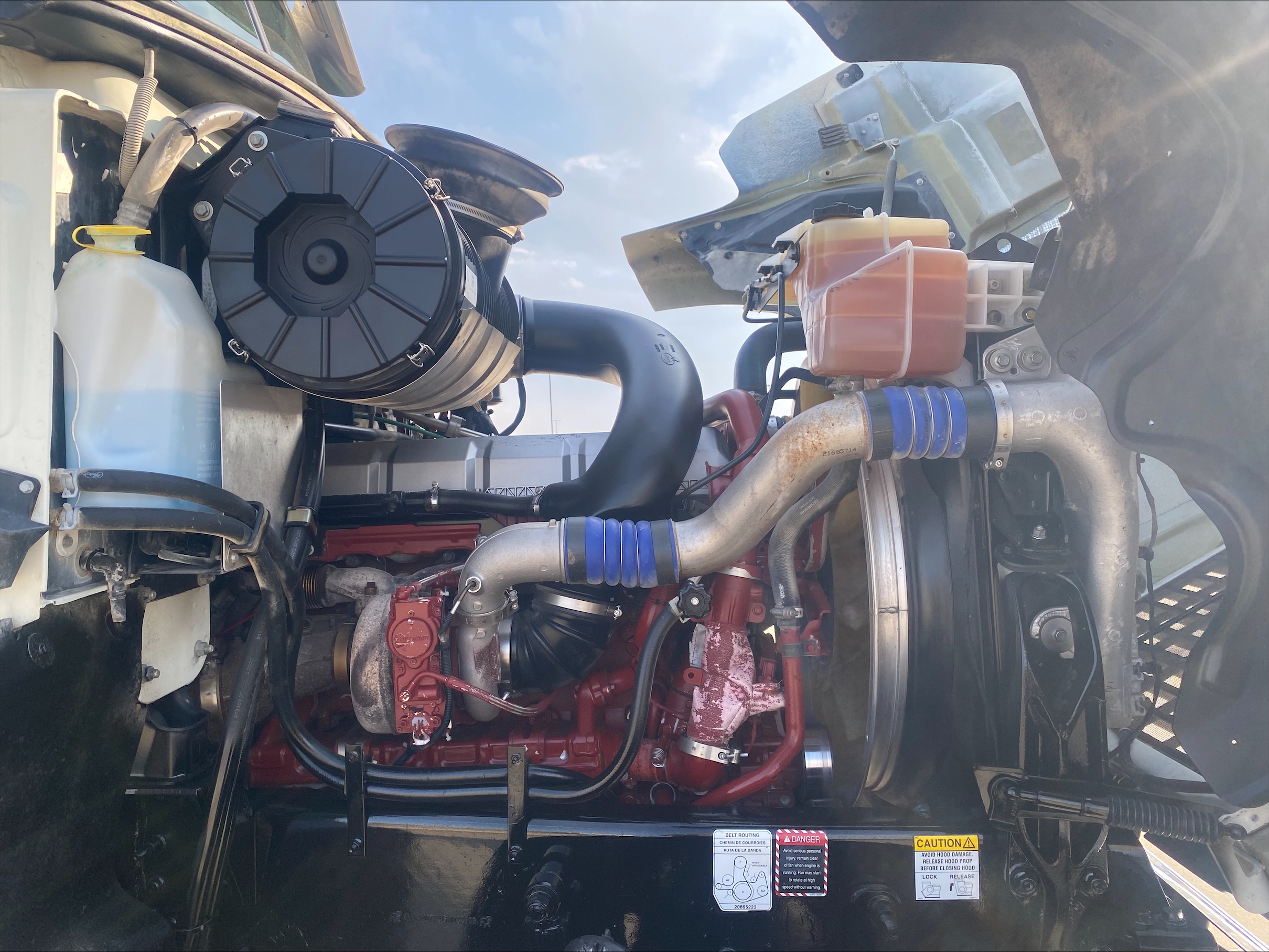 2016 Mack - image 10