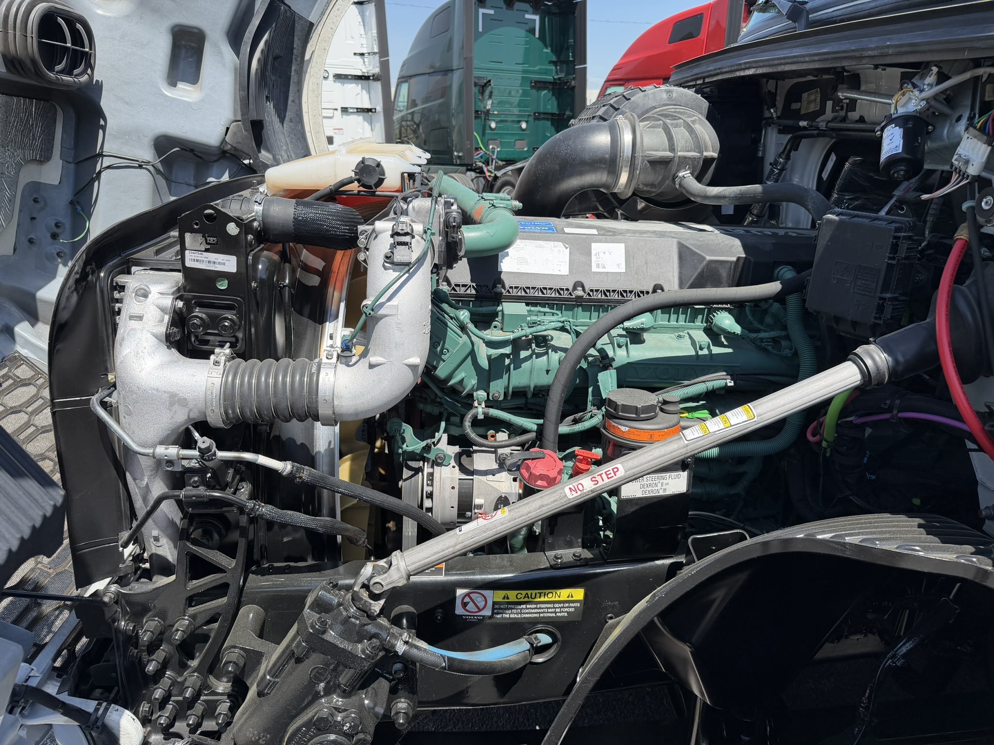 2024 Volvo - image 23