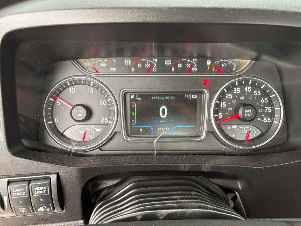 2019 International LT - image 22