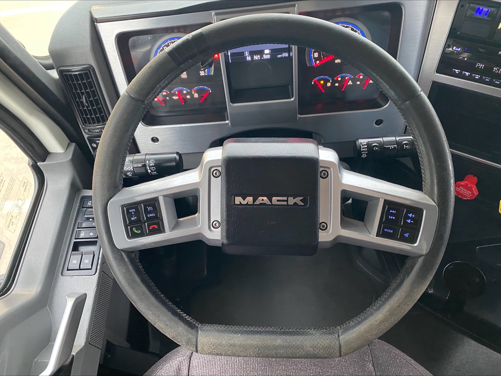 2021 Mack — photo 17