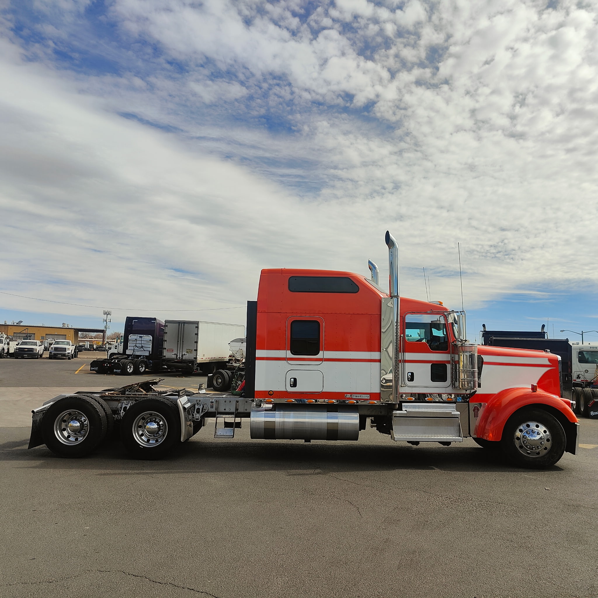 2019 Kenworth - image 2