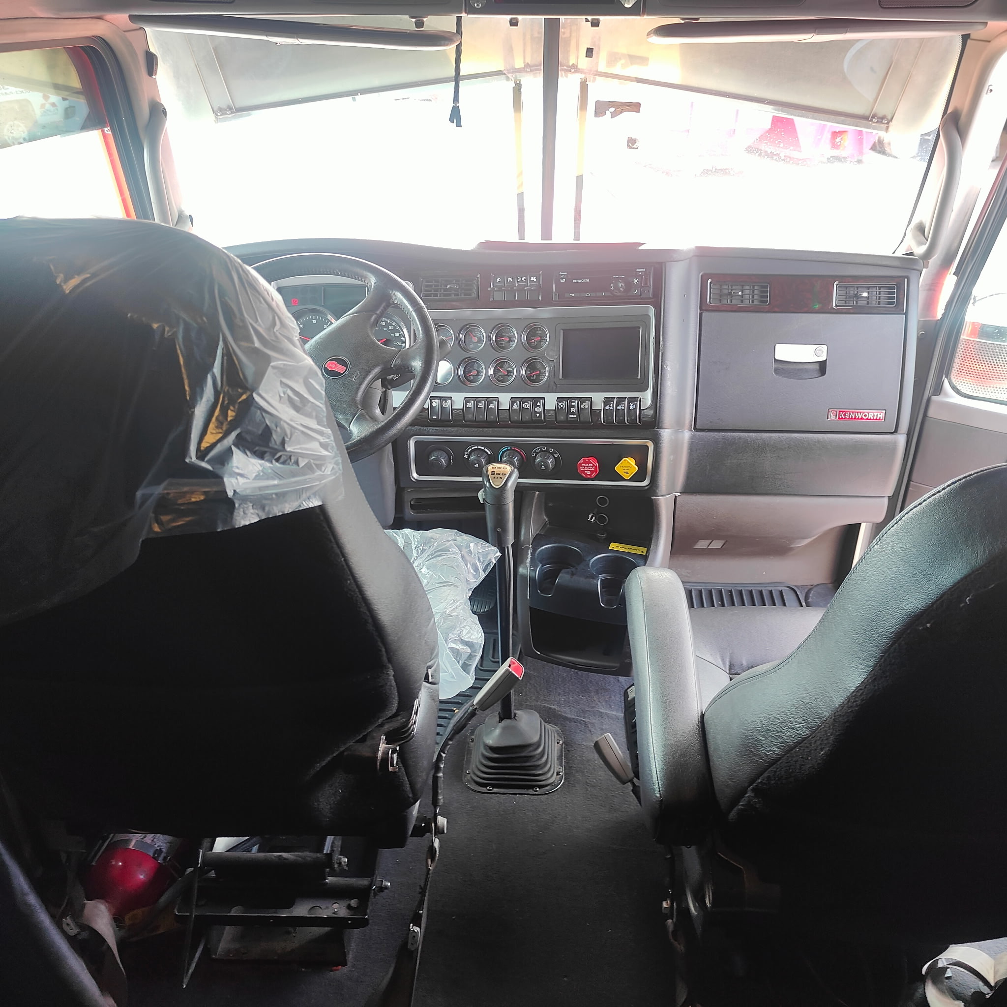 2019 Kenworth - image 8