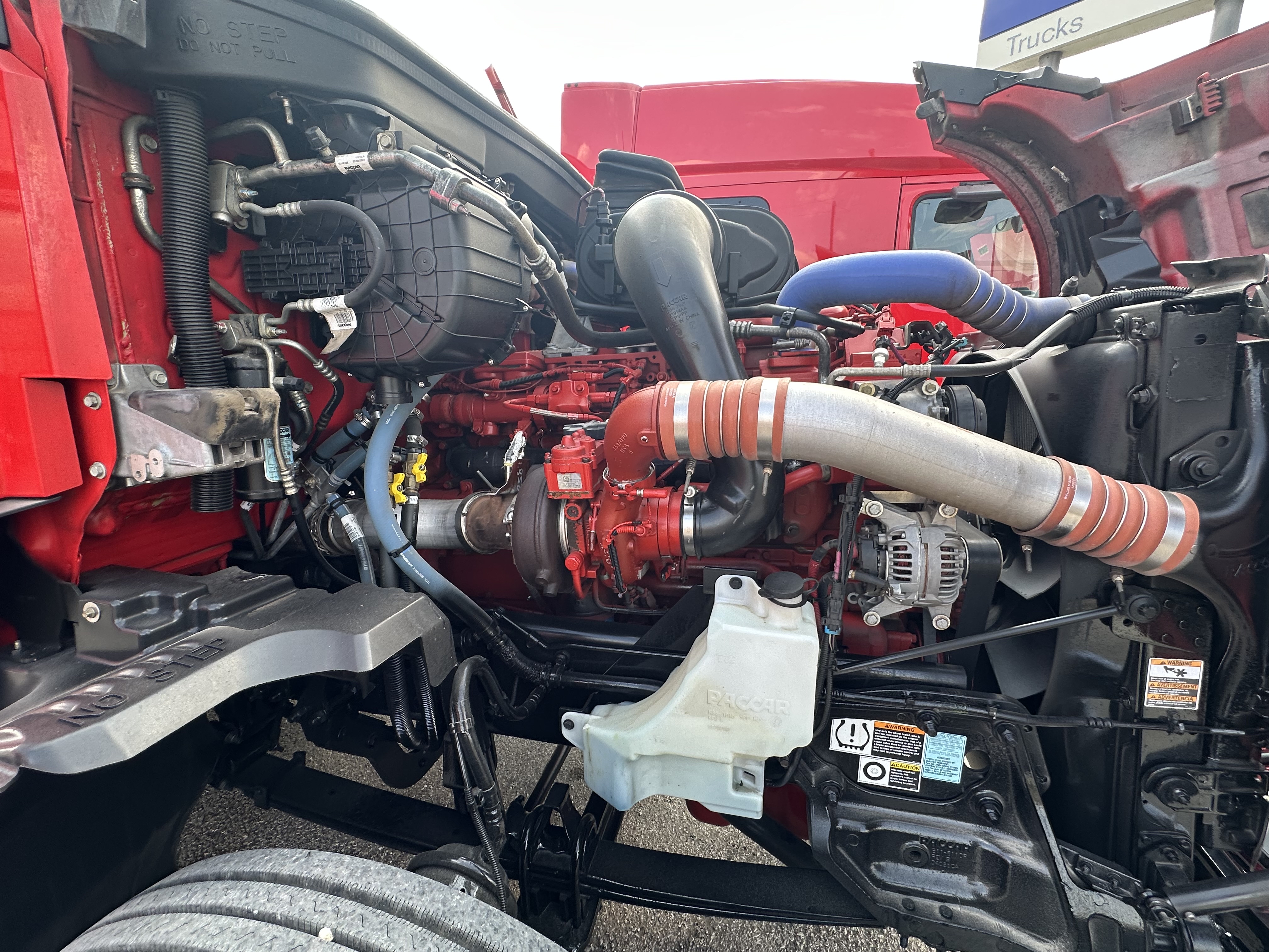 2023 Kenworth T680 - image 15