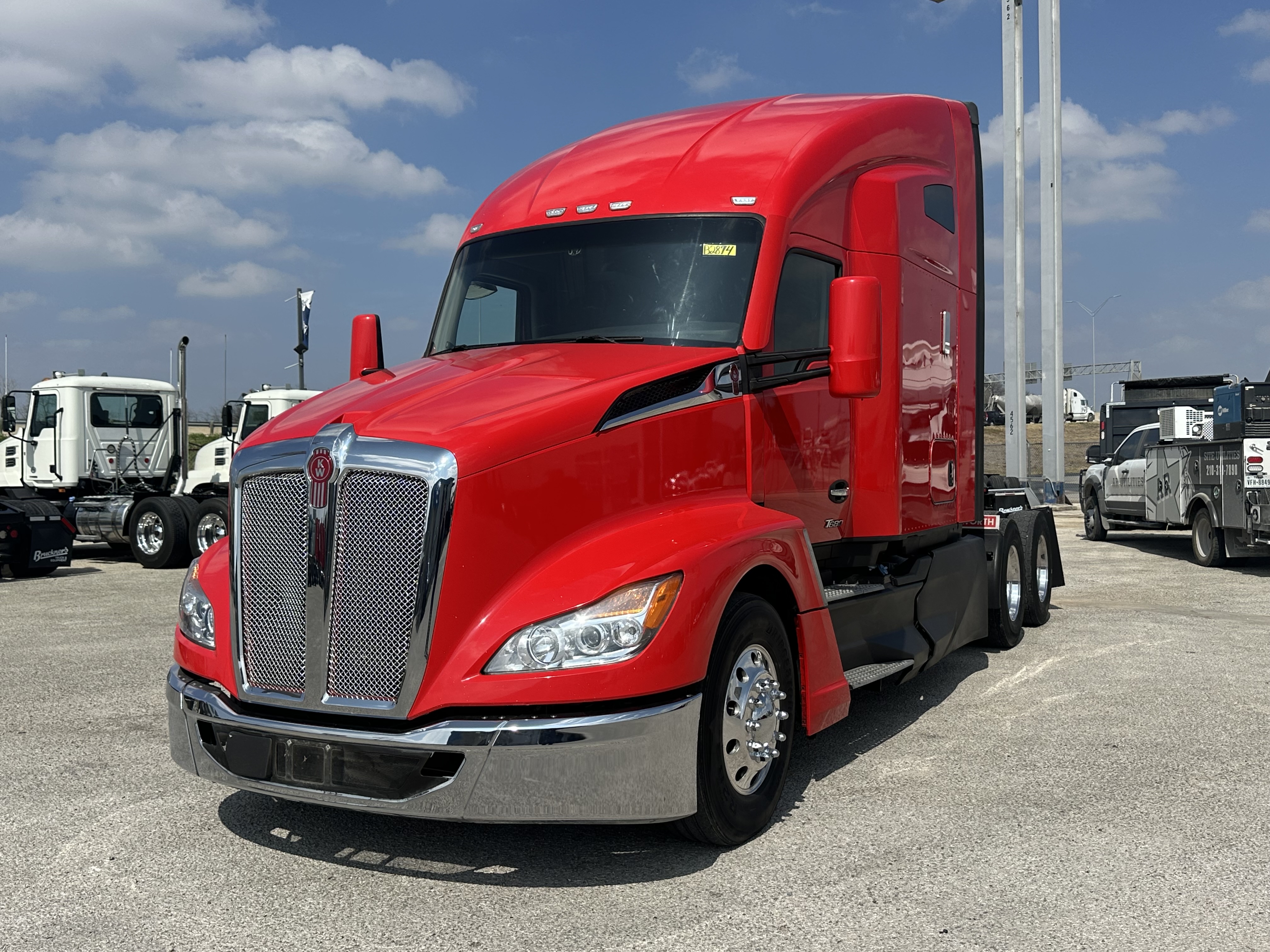 2023 Kenworth T680 - image 2