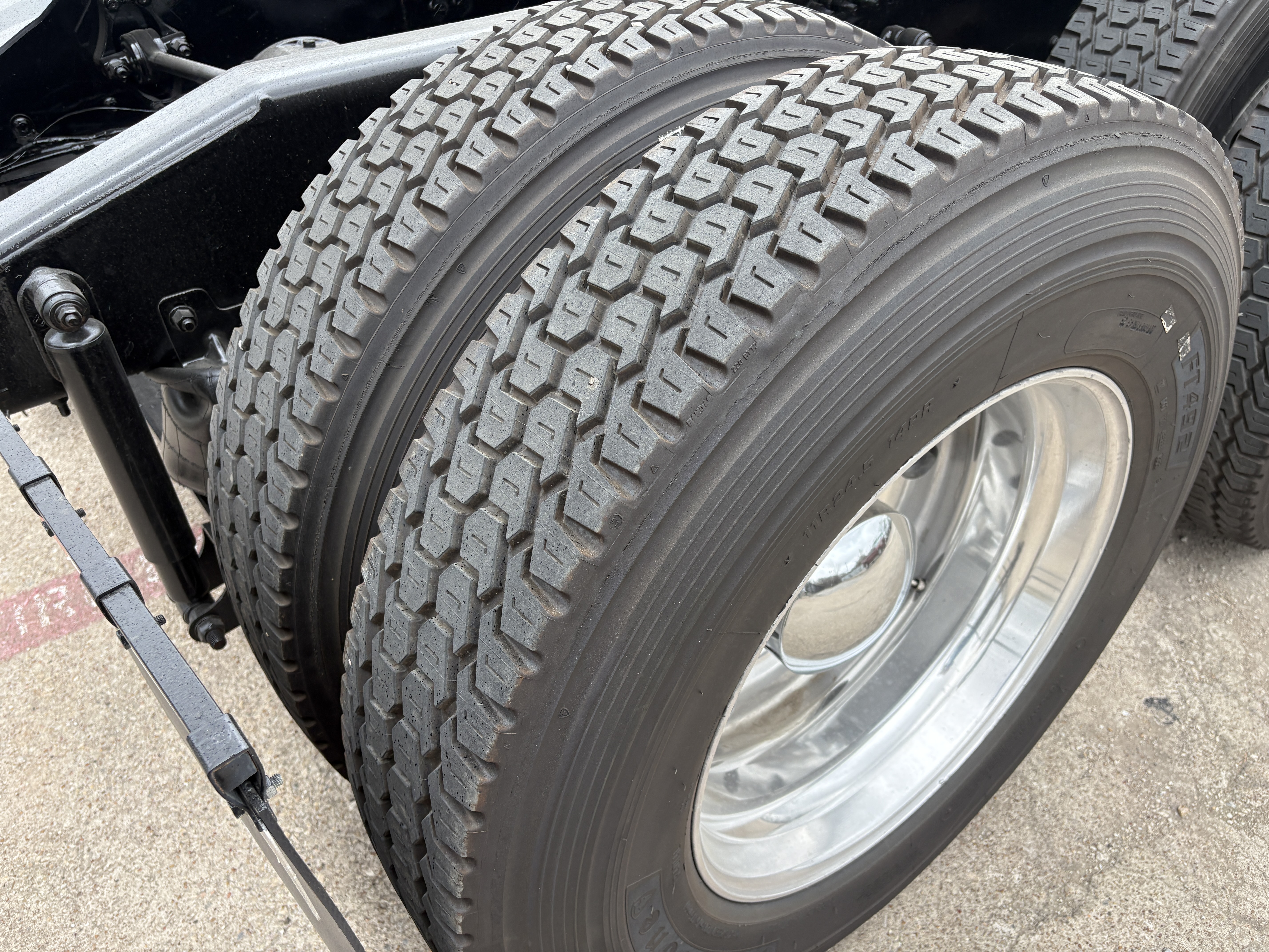 2019 Mack - image 13