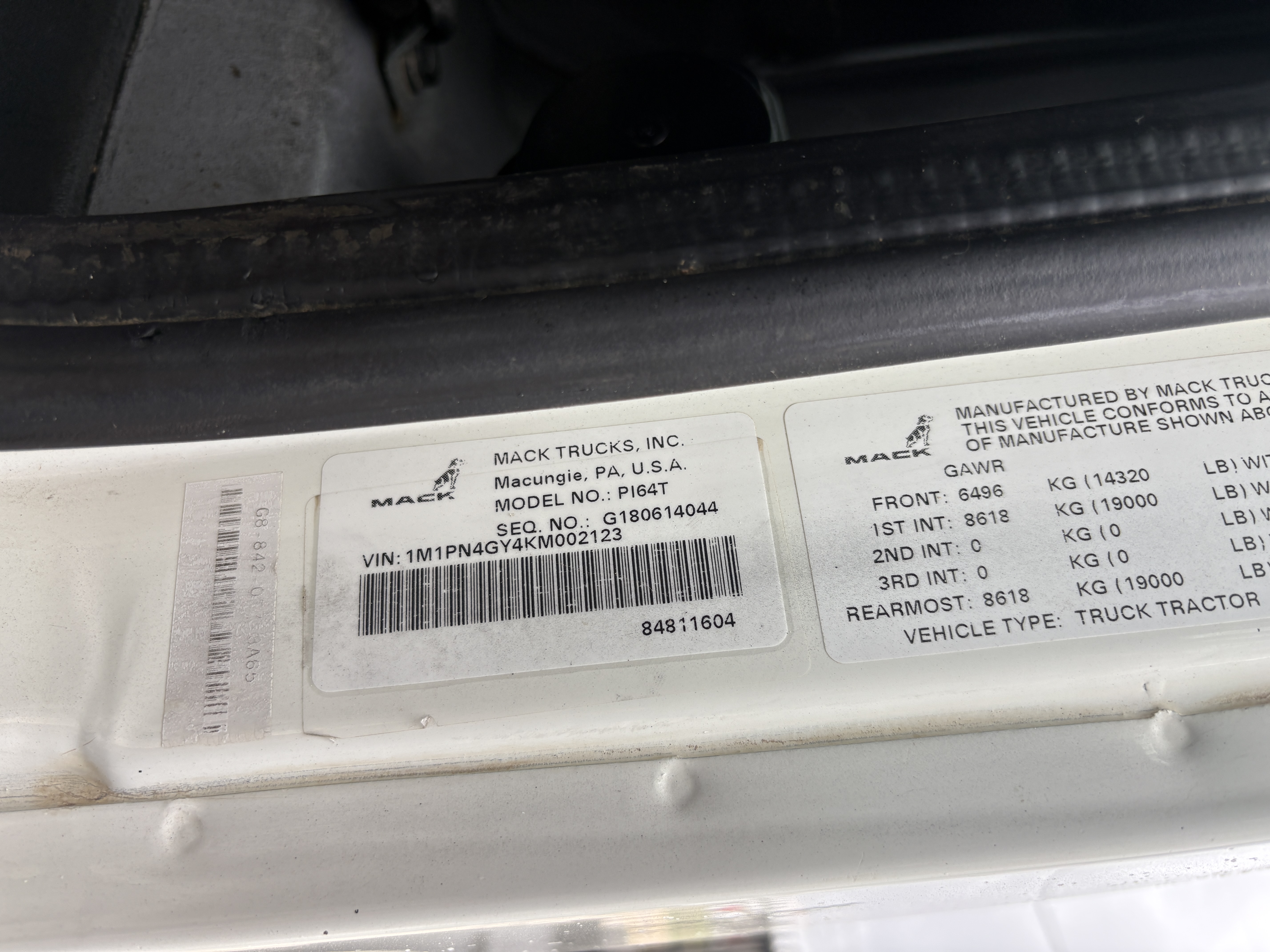 2019 Mack - image 25