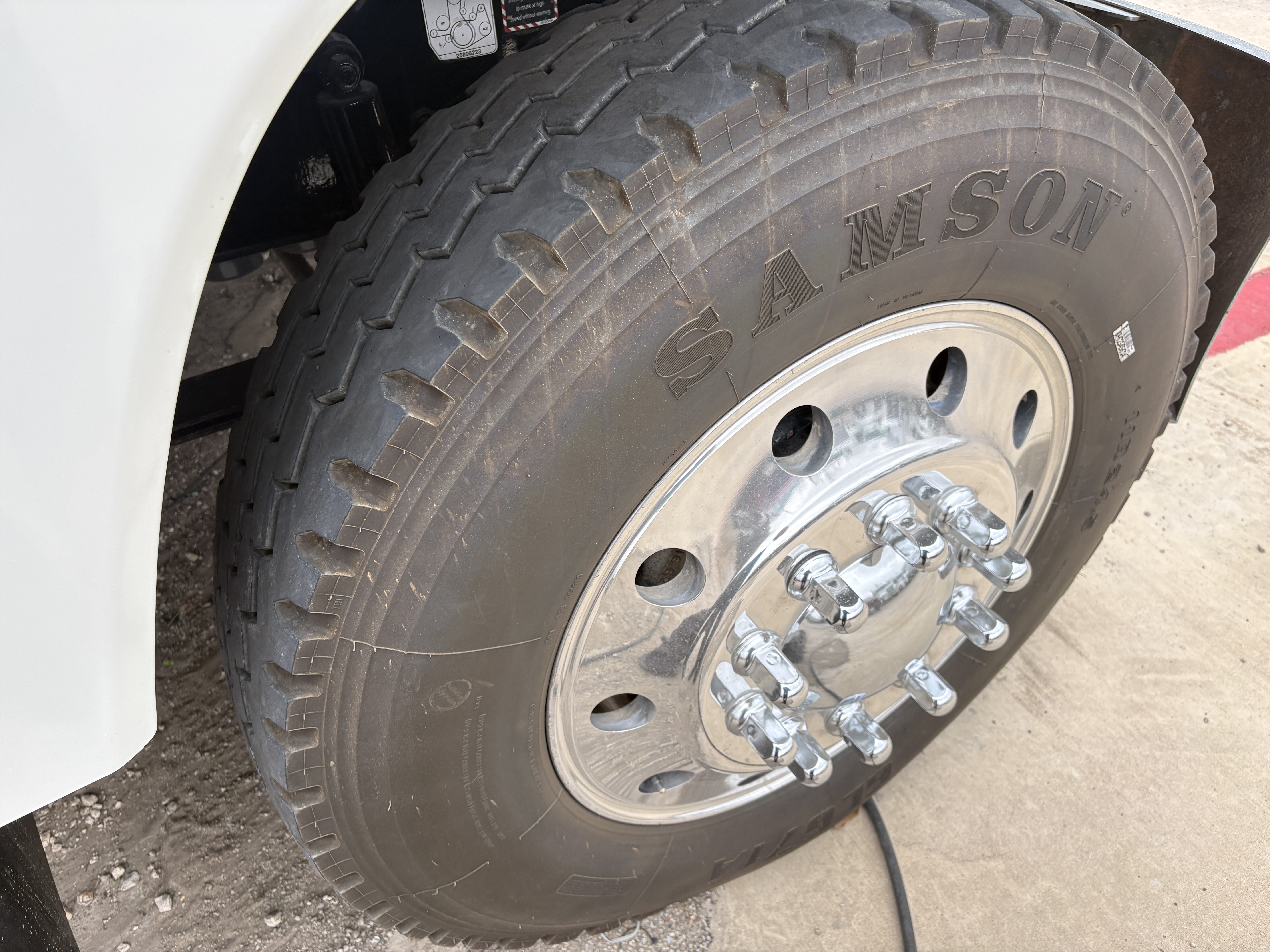 2019 Mack - image 10