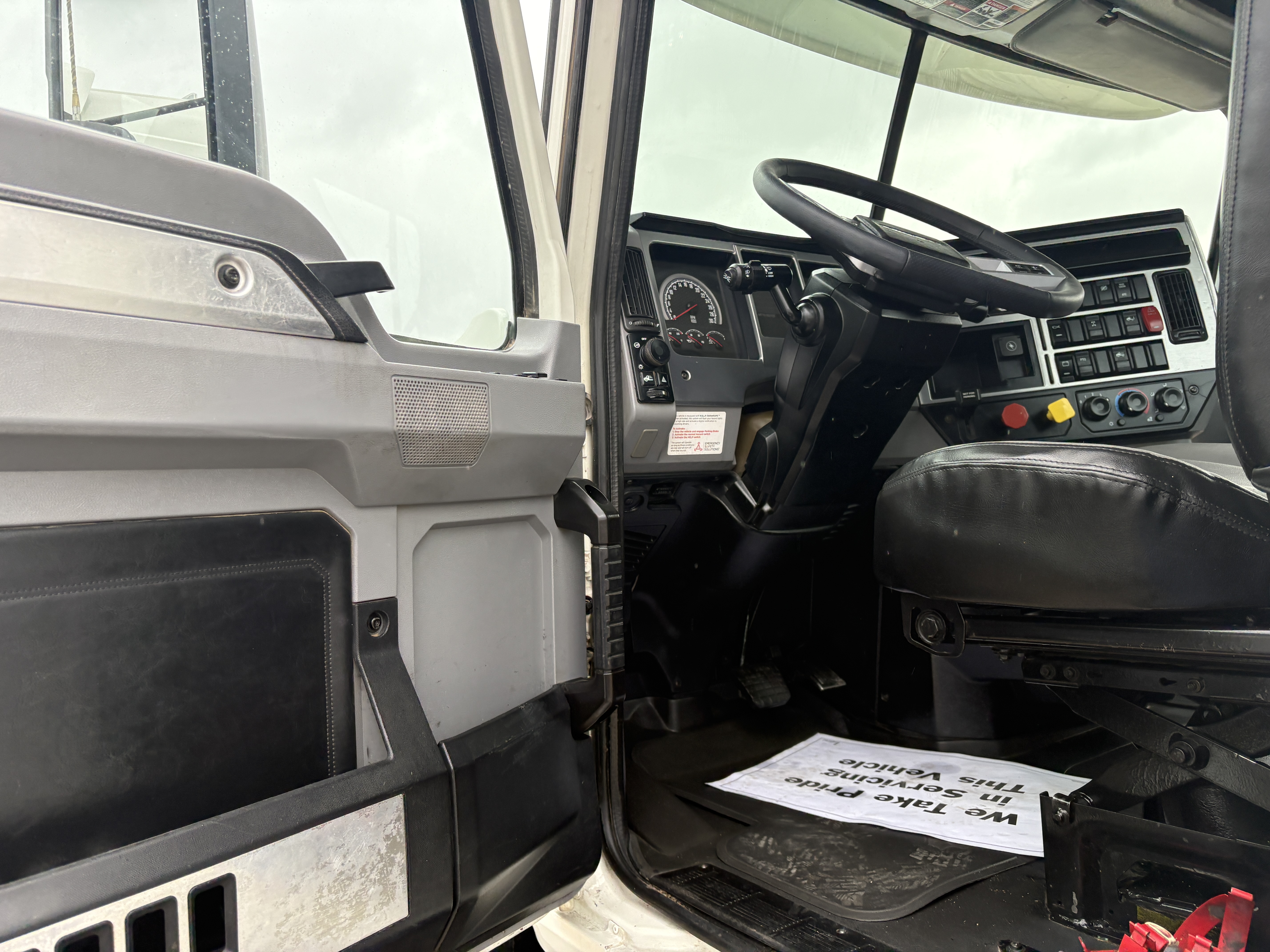 2019 Mack - image 16